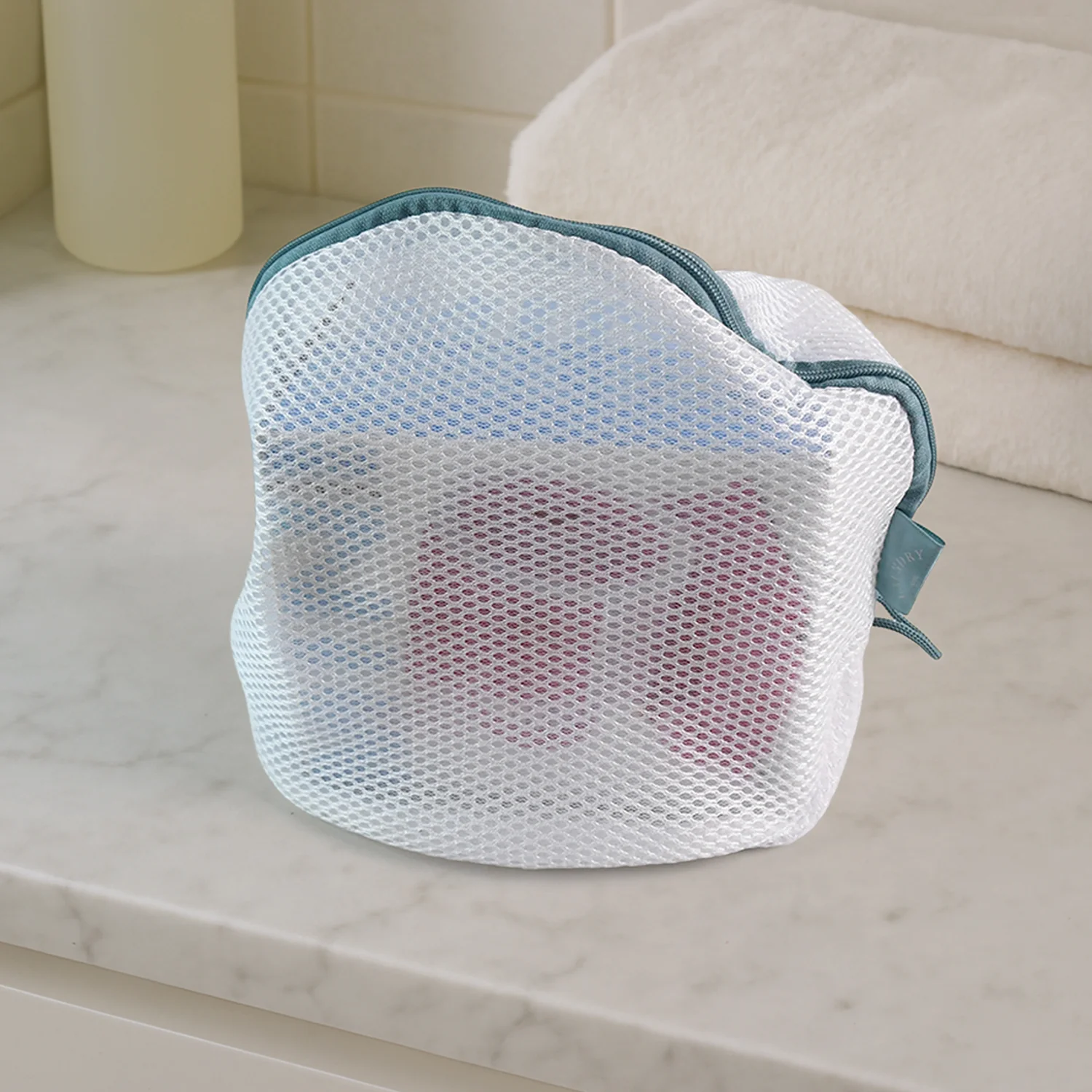Round Mesh Bra Wash Bag with Zipper for Washing Machine (1 Pc / Mix Size & Design) - Image 4