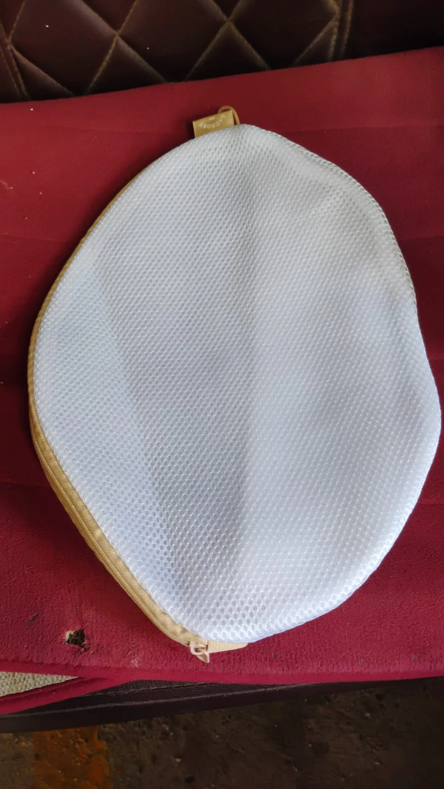 Round Mesh Bra Wash Bag with Zipper for Washing Machine (1 Pc / Mix Size & Design) - Image 8