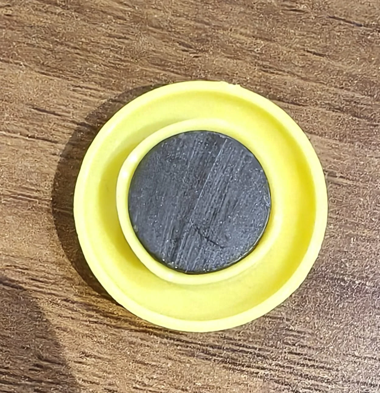 Yellow Board Magnets Circular Plastic Buttons (1 Pc) - Image 8