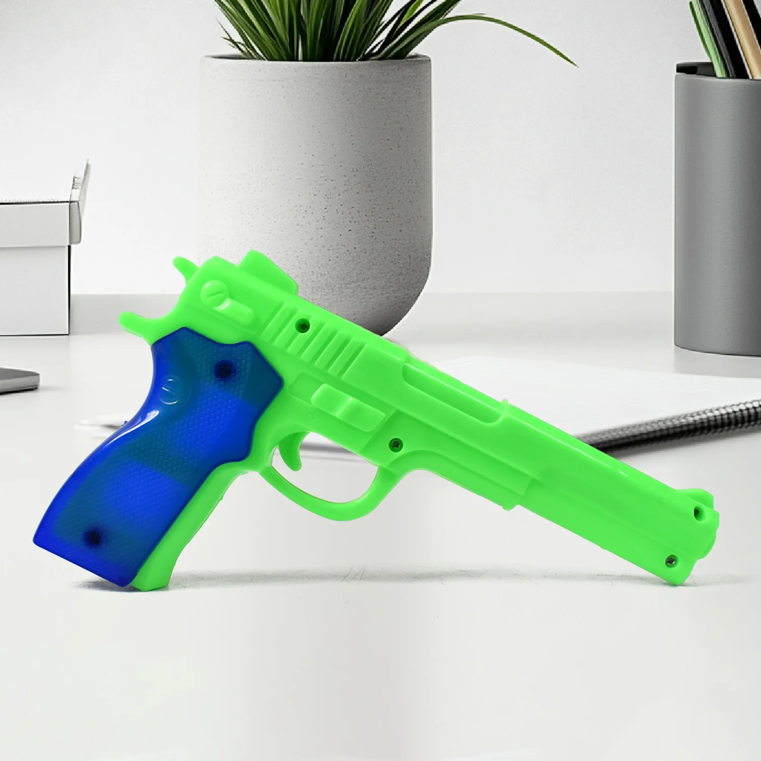 Medium Size Plastic 1 Gun with 5 Soft Suction Dart Bullets (1 Set) - Image 3