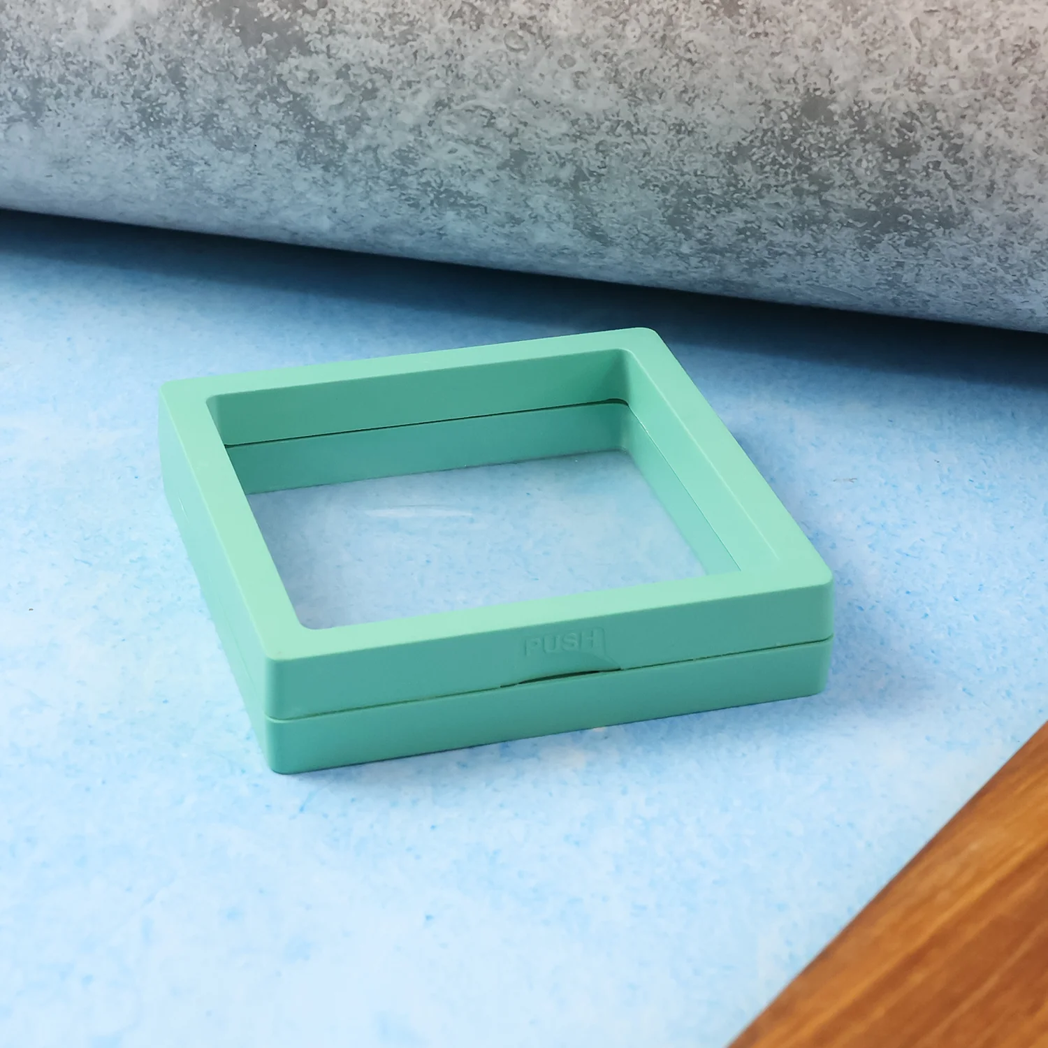 Transparent Jewellery Display Box (9x9 cm / 1 Pc / Green) - Image 4