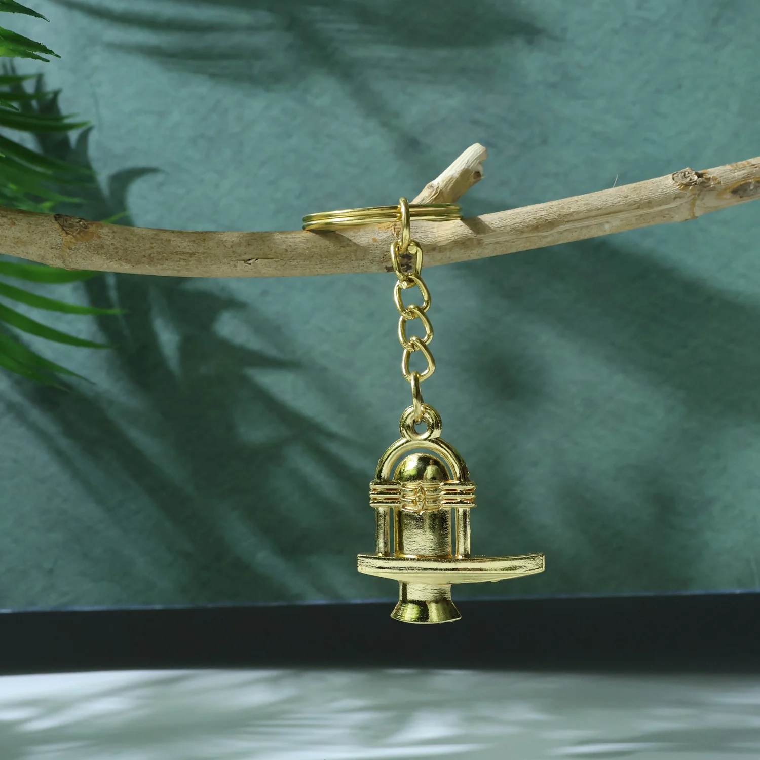 Shivling Golden Metal Keychain (1 Pc) - Image 4