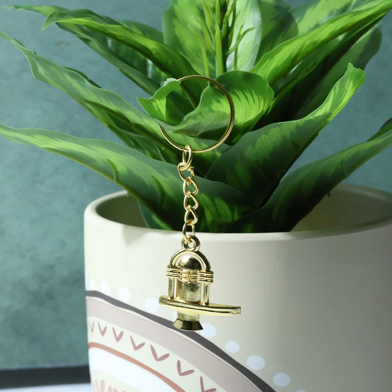 Shivling Golden Metal Keychain (1 Pc) - Image 7