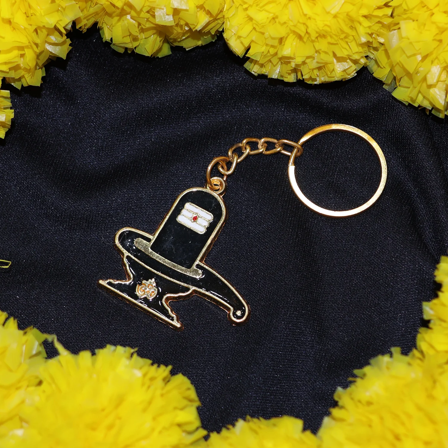 Shivling Design Golden Keychain (1 Pc) - Image 4