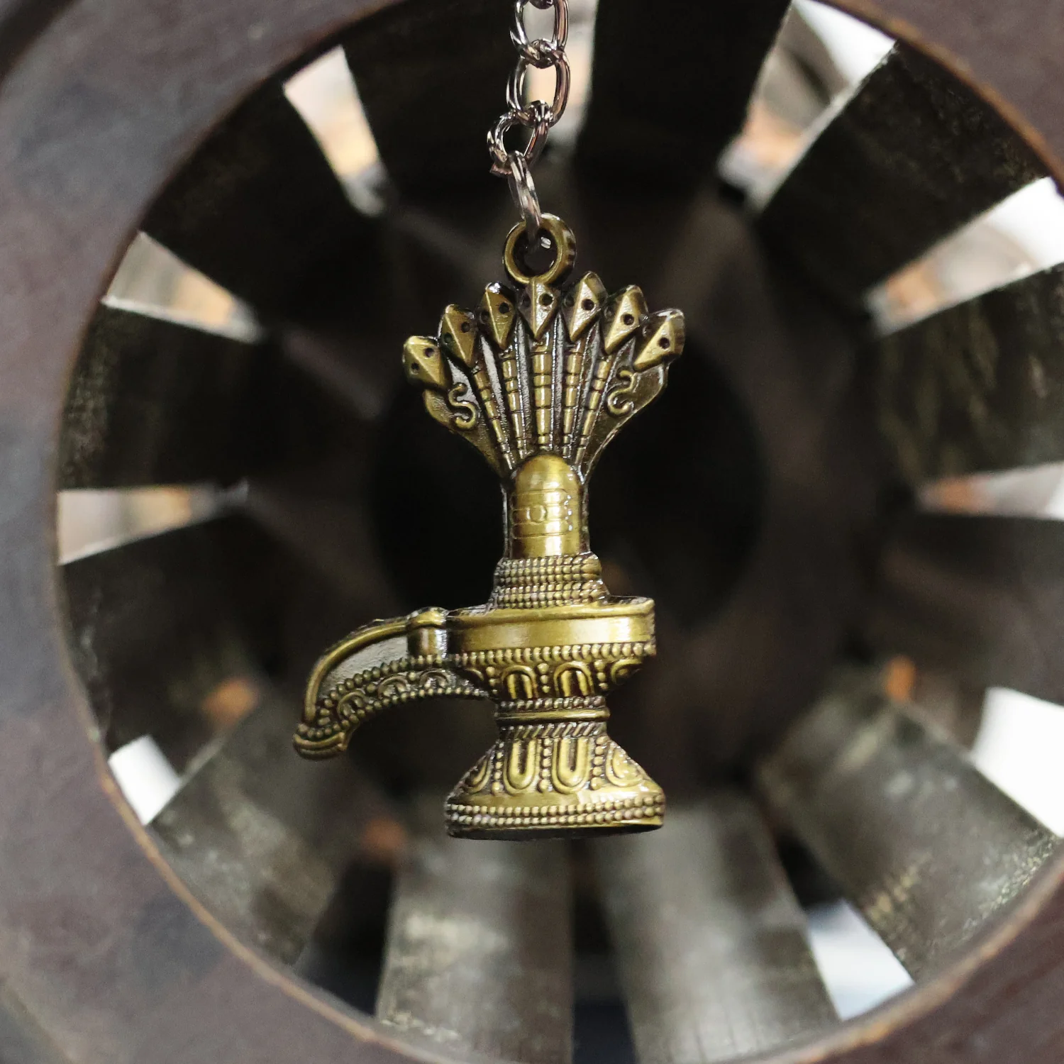 Antique Lord Shiva Shivaling Metal Keychain (1 Pc) - Image 4