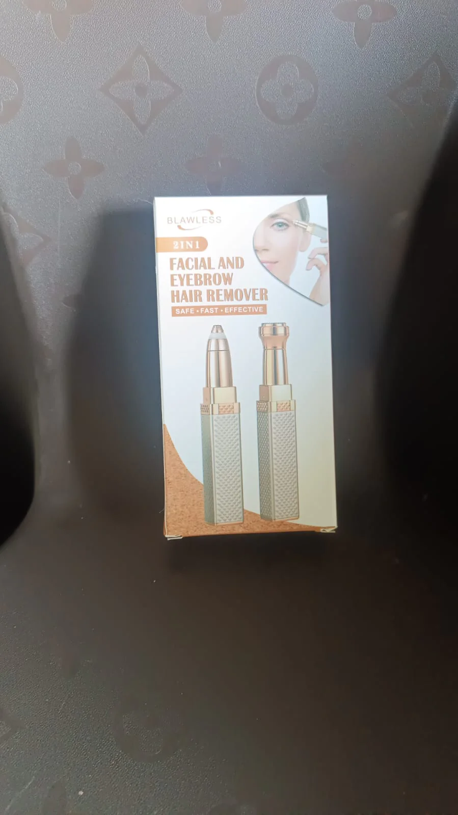 2-in-1 Eyebrow Razor & Painless Hair Shaver (1 Pc), Hair accessories - Image 11
