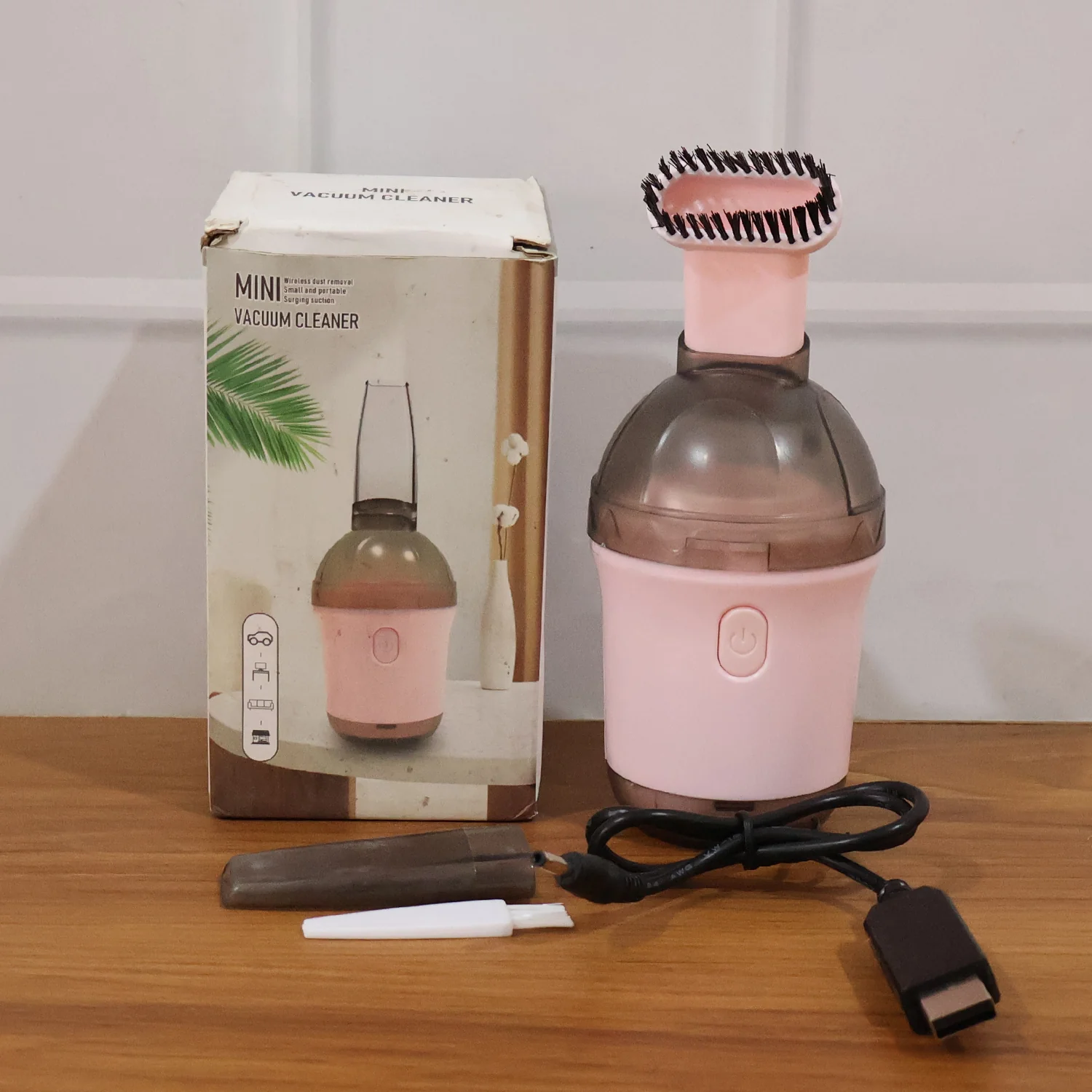 2 in 1 Mini Vacuum Cleaner with Brush Attachment (1 pc) - Image 9