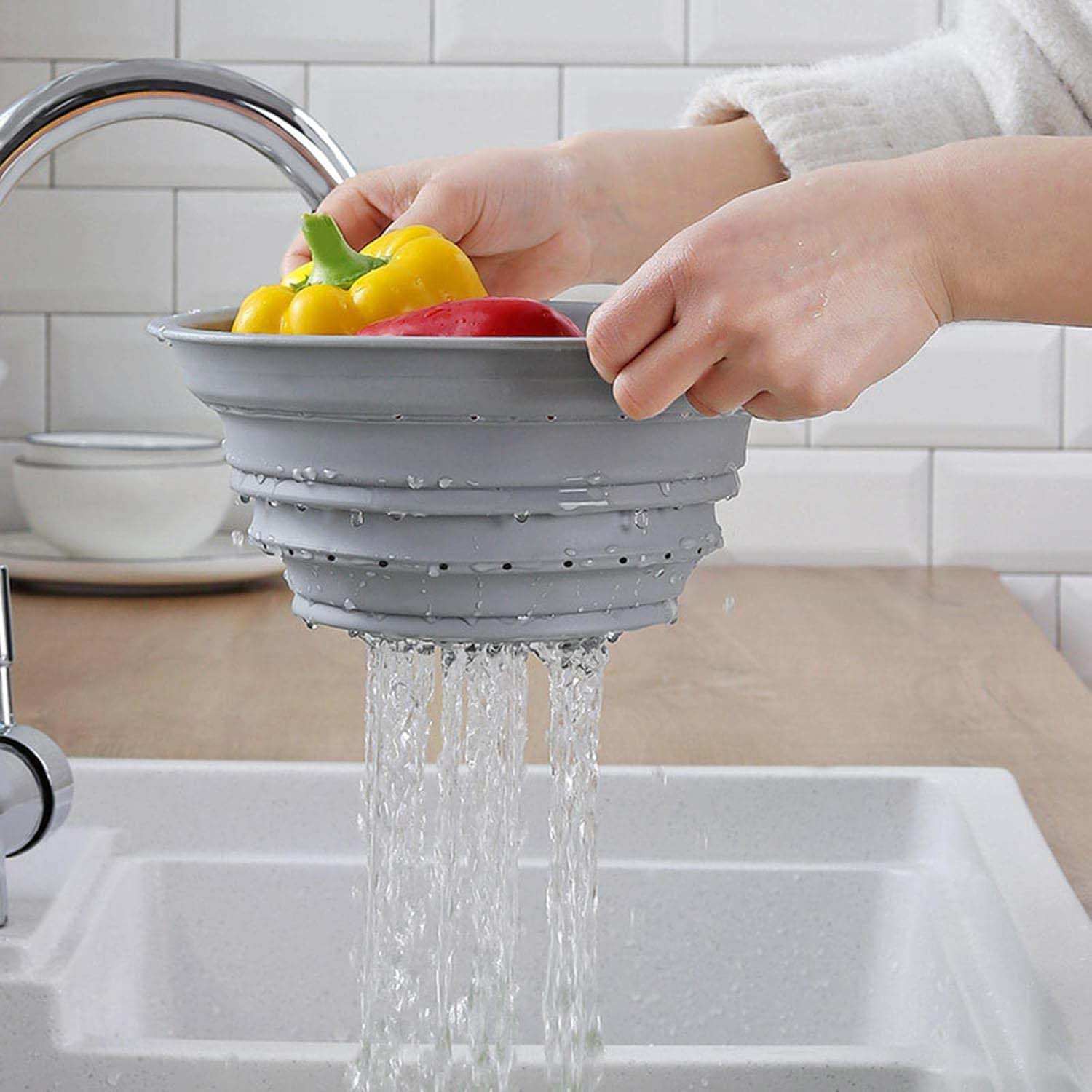 2 in 1 Over-Sink Cutting Board with Built-In Collapsible Strainer (50 x 28 Cm) - Image 10