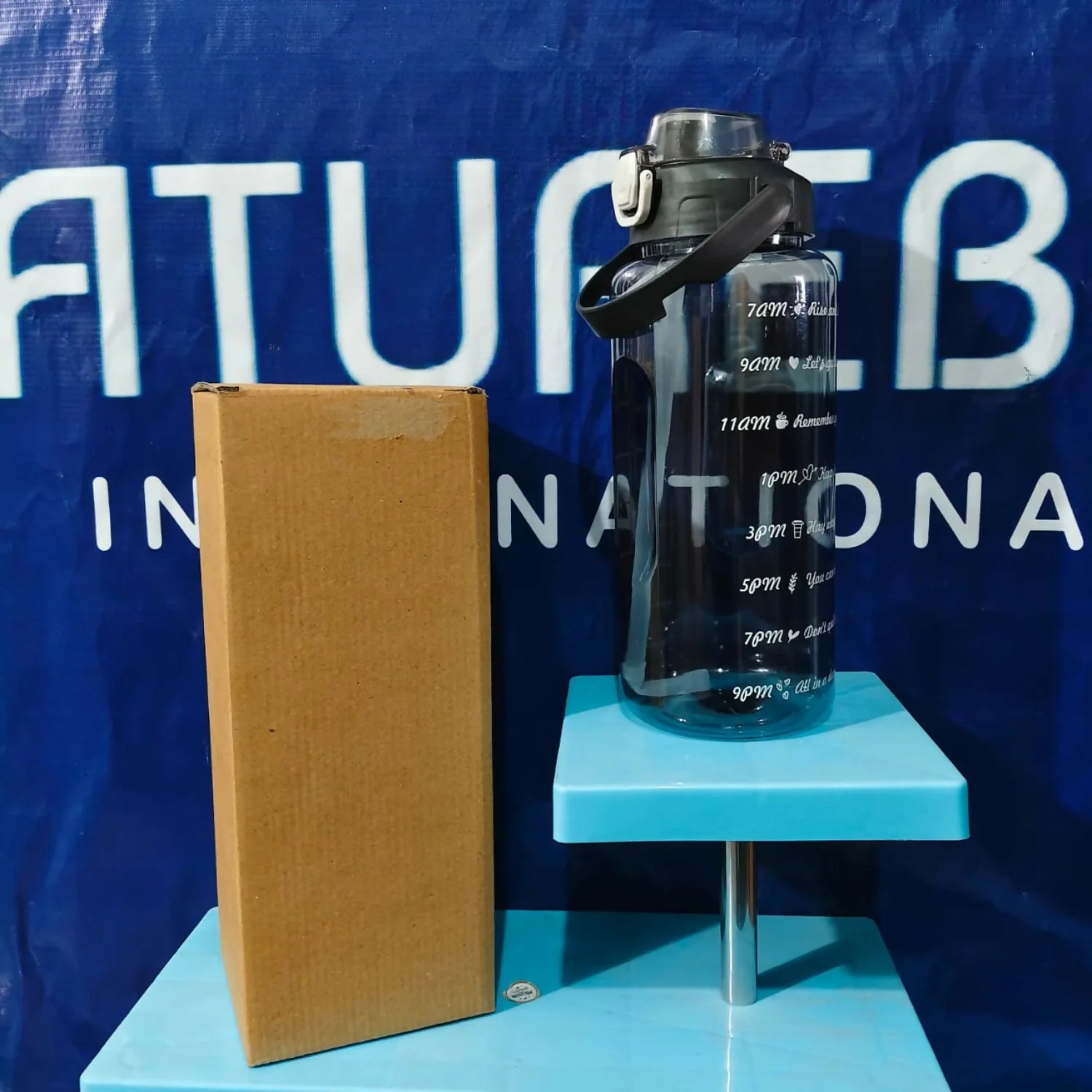 2 L Plastic Motivational Sipper Water Bottle - Image 4