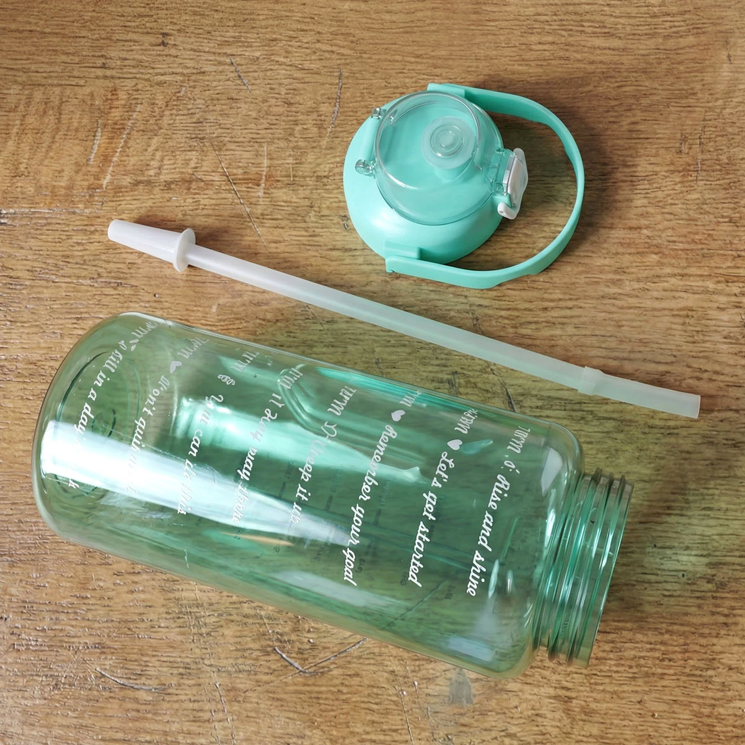 2 Litre Large Capacity Leakproof Sports Water Bottle (1 Pc) - Image 8
