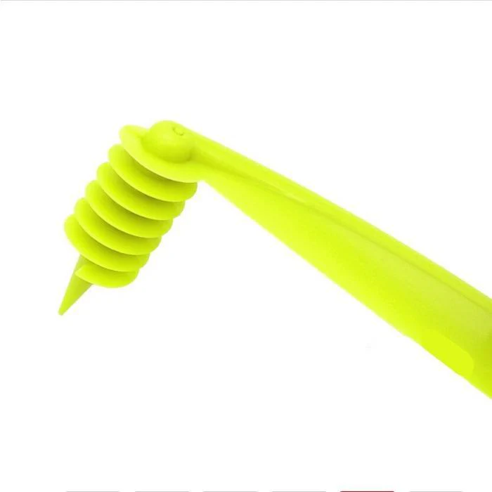 Kitchen Plastic Vegetables Spiral Cutter / Spiral Knife / Spiral Screw Slicer - Image 4