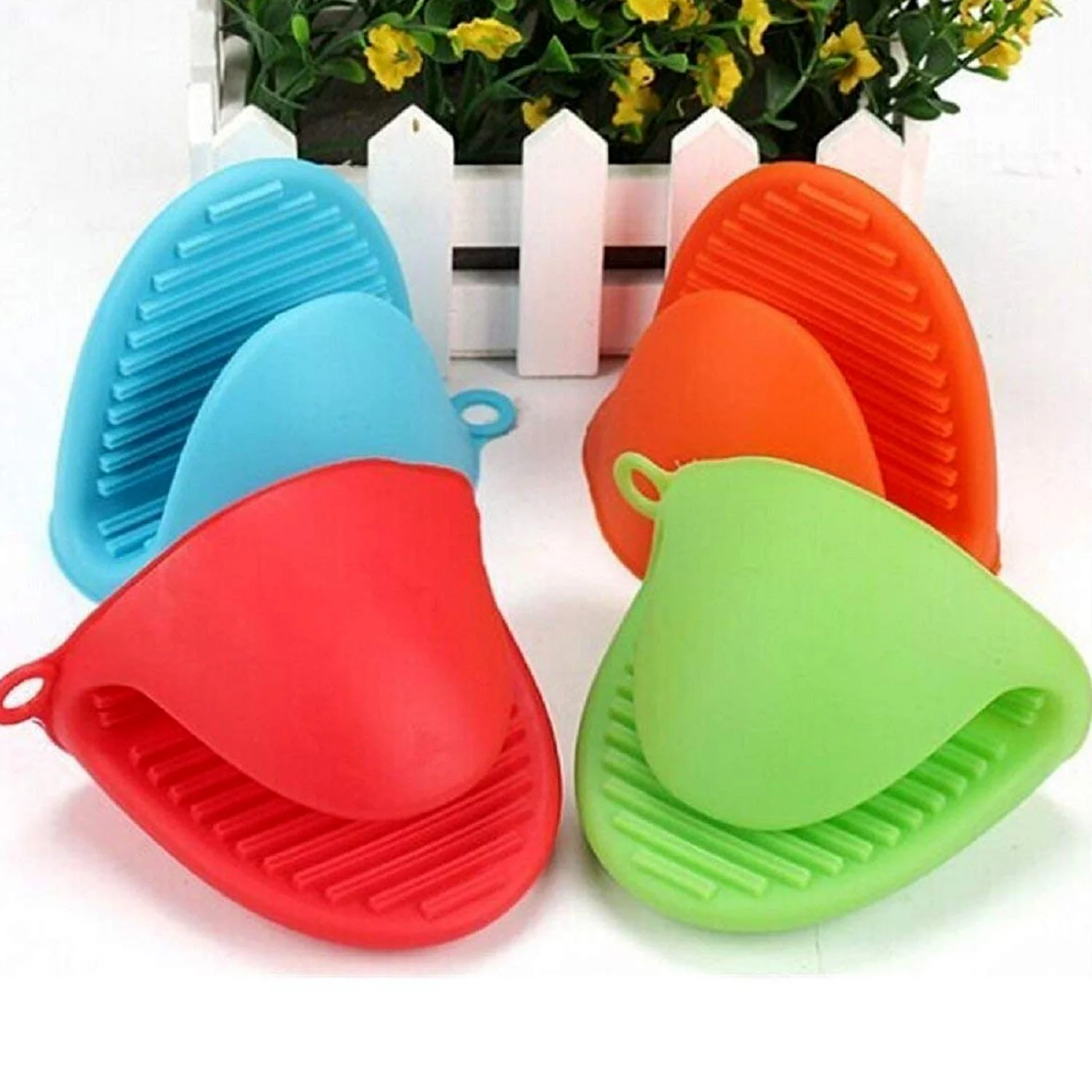 Silicone Heat Resistant Cooking Potholder for Kitchen Cooking & Baking - Image 3