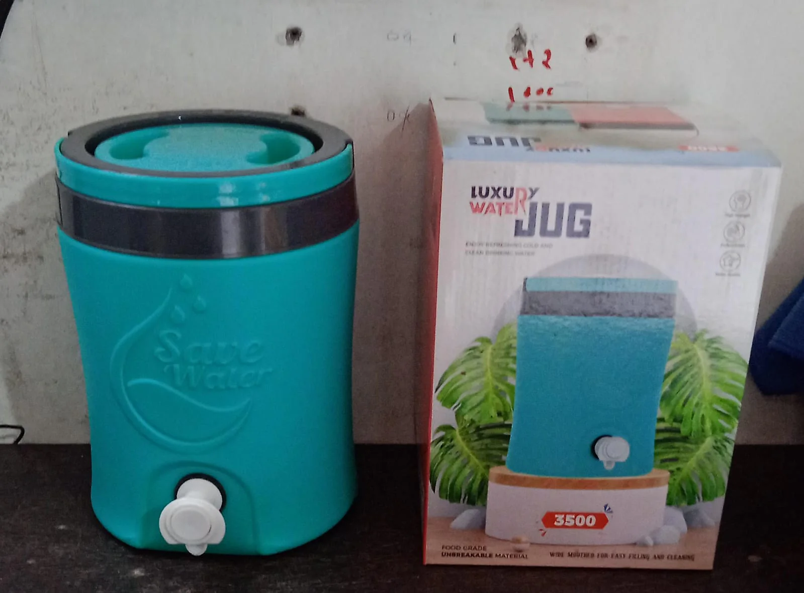 3.5L Insulated Water Jug for Travel with Leak-Proof Tap - Image 6
