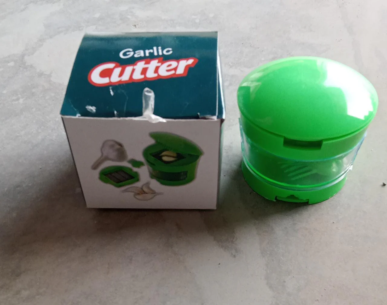 Garlic Cutter/Chopper/Crusher for Kitchen (Green, 1 Pc) - Image 4