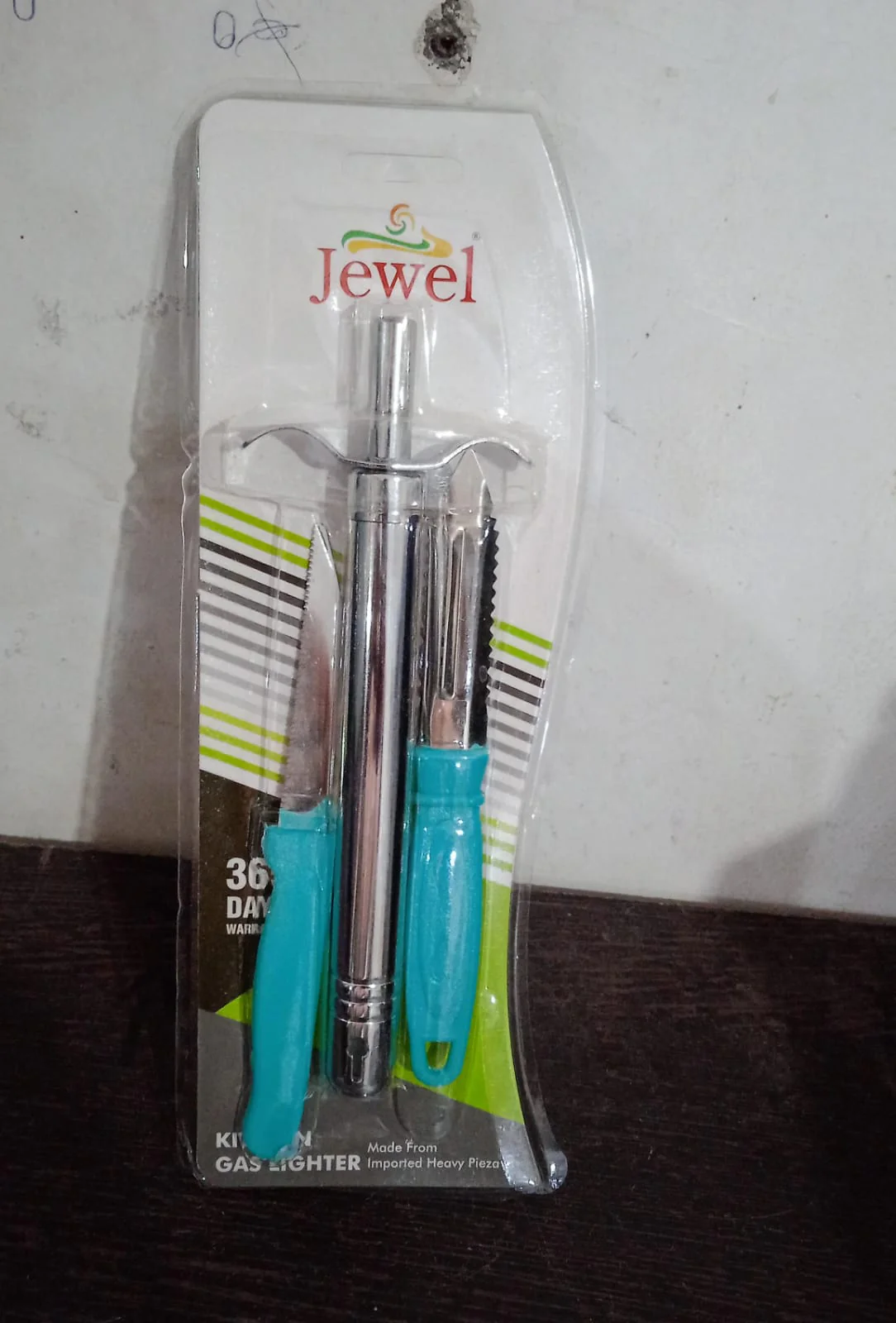 3-in-1 Kitchen Combo with Lighter, Knife and Peeler - Image 7