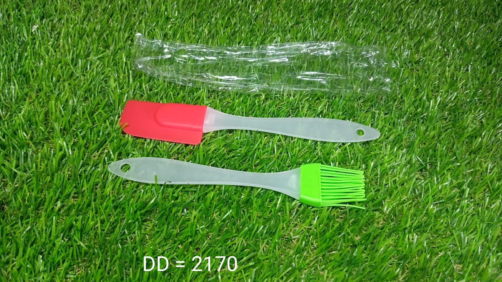 Spatula and Pastry Brush for Cake Decoration - Image 15
