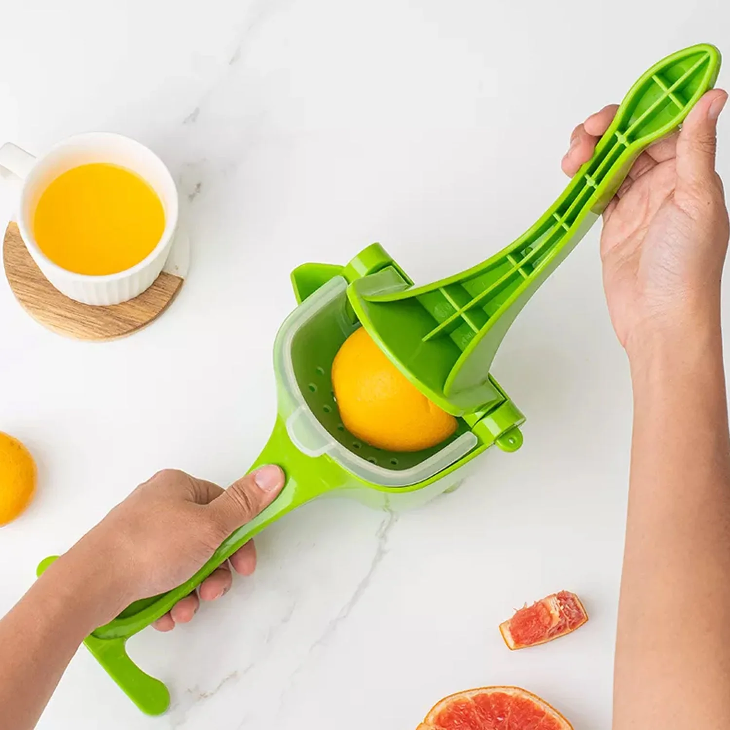 Manual Plastic Fruit Juicer,  Hand Juicer  Extractor Tool for Orange, Limes - Image 4