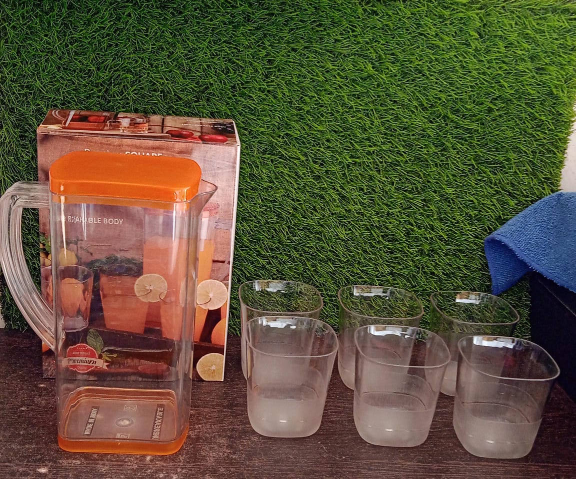 Resistant Glass Jug for Juice, Milk, Cold or Hot Beverages (plastic) - Image 8