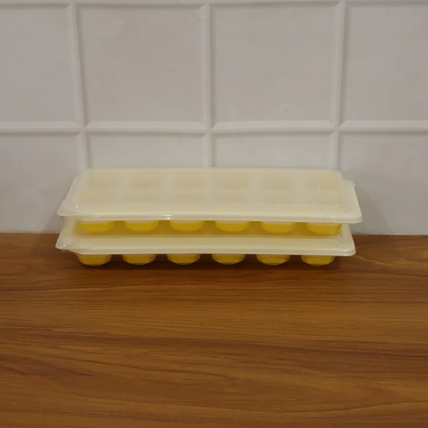 24 Grid Pop Up Ice Cube Tray Set with Lid (2 Pc Set) - Image 8