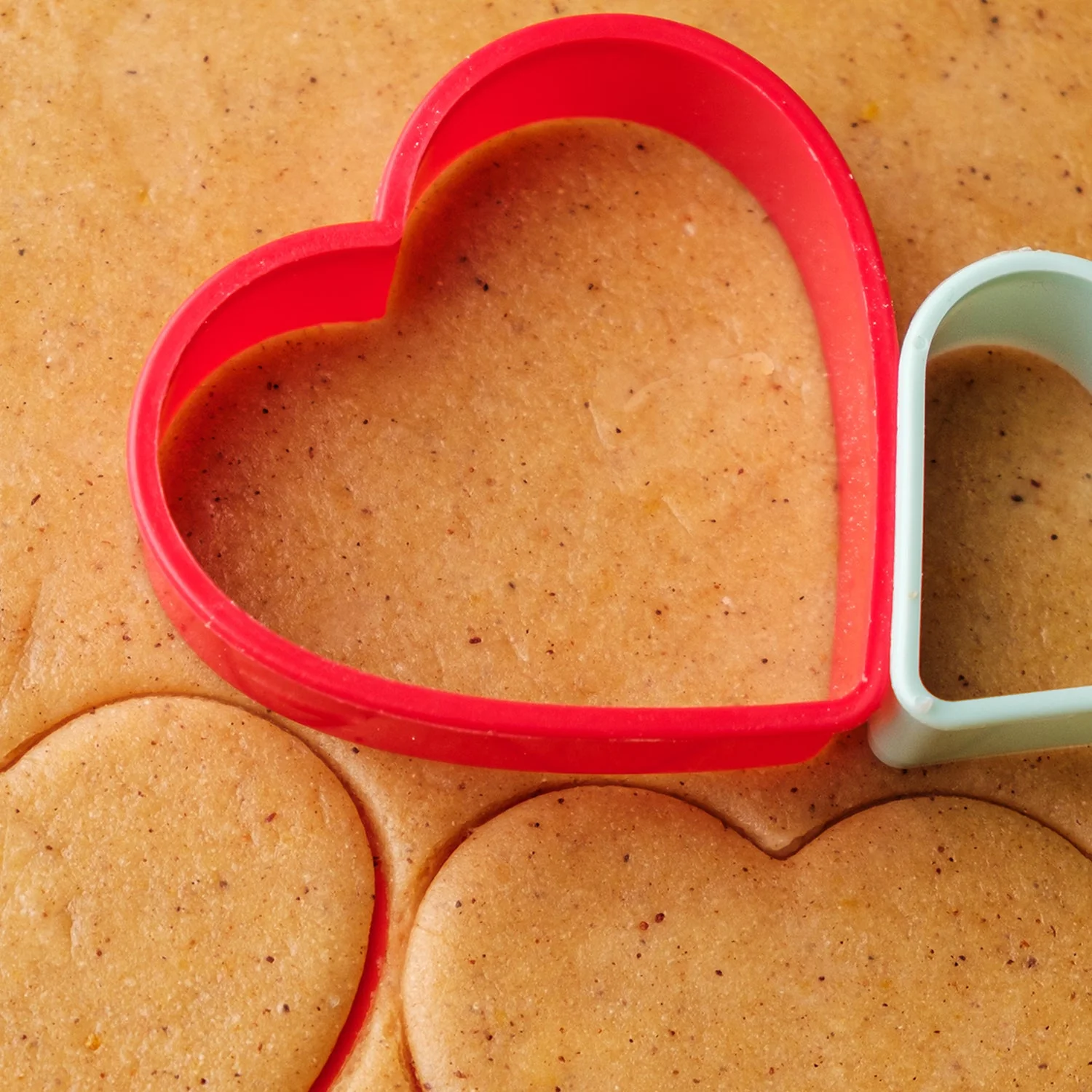 Cookie Cutter with Shape Heart Round Star and Flower (4 Pack) - Image 4