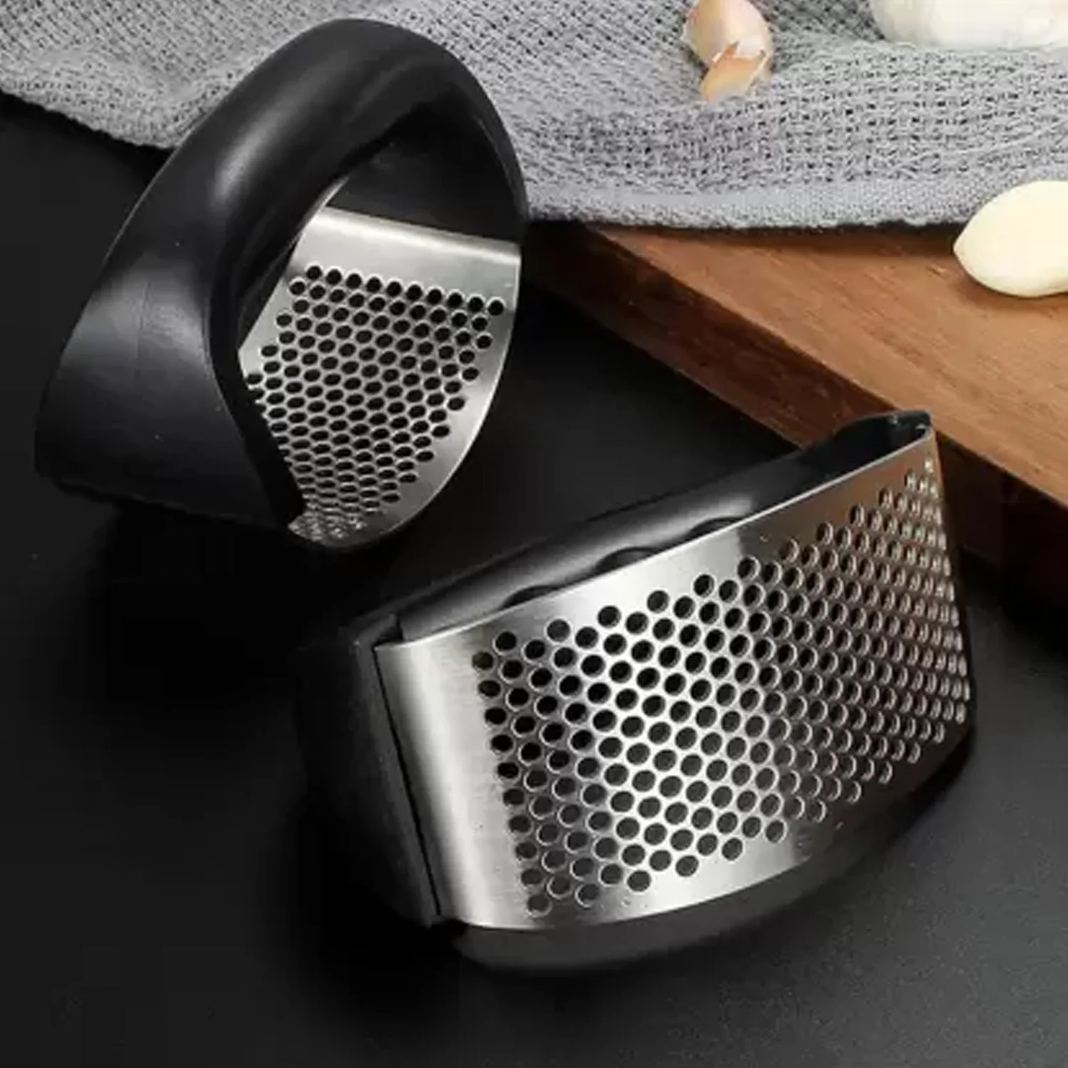 Stainless Steel Garlic Press Crusher for Kitchen - Image 4