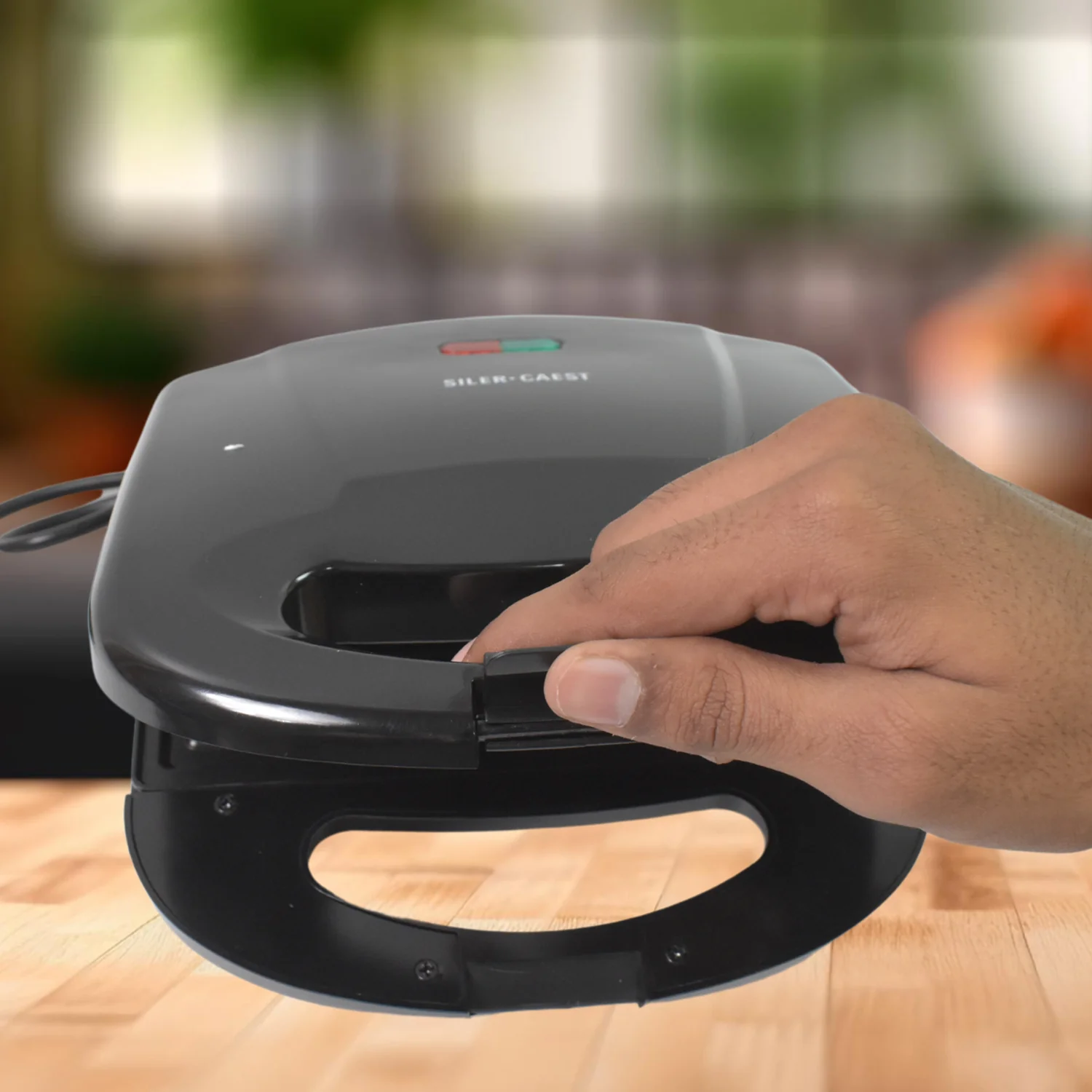 Sandwich Maker – Non-Stick Plates & Indicator Lights for Easy Home Cooking - Image 3