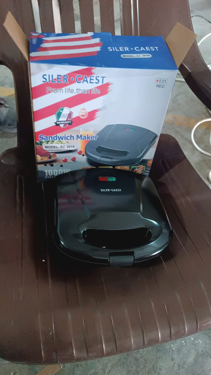 Sandwich Maker – Non-Stick Plates & Indicator Lights for Easy Home Cooking - Image 7