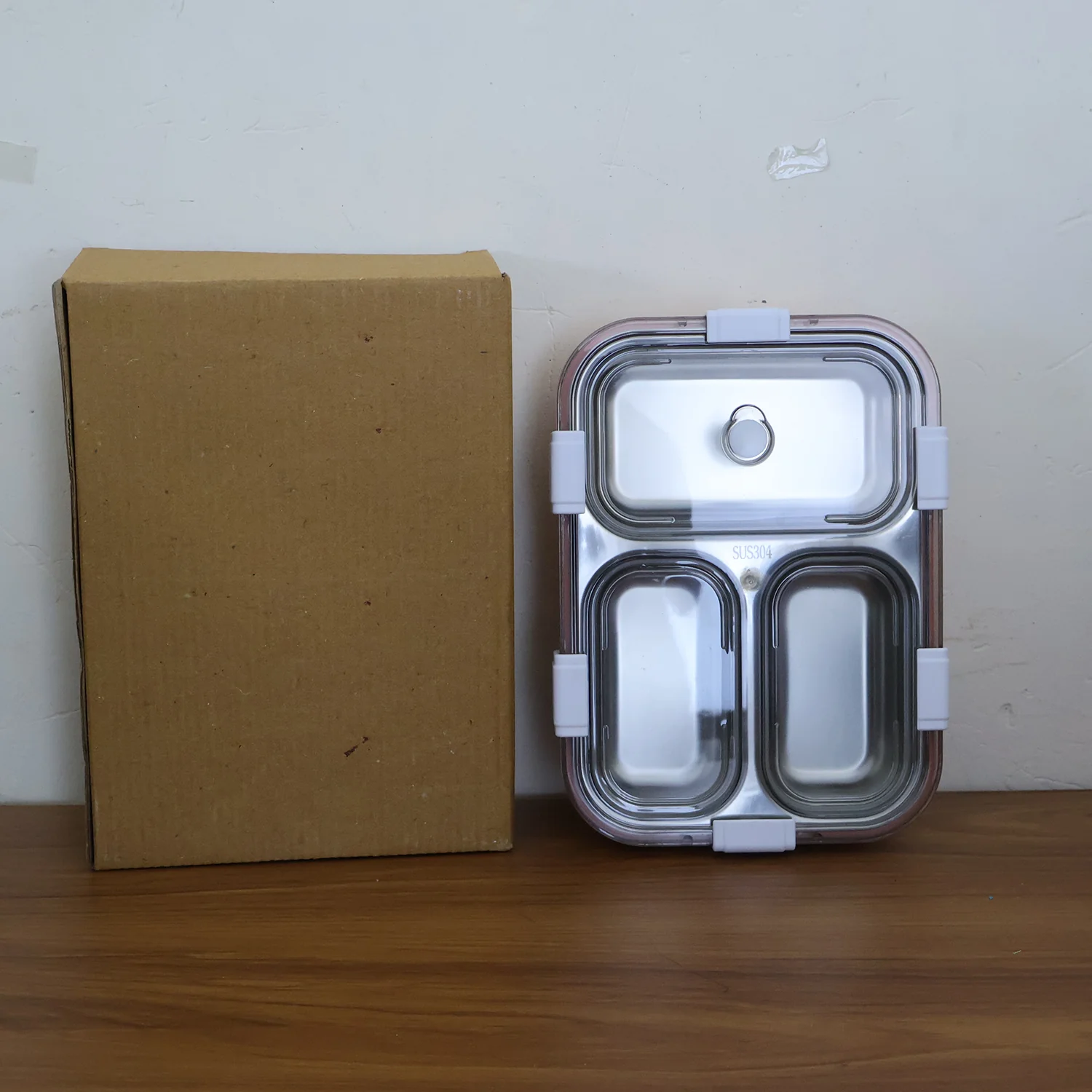 3-Compartment Lunch Box - (1 Pc) - Image 8