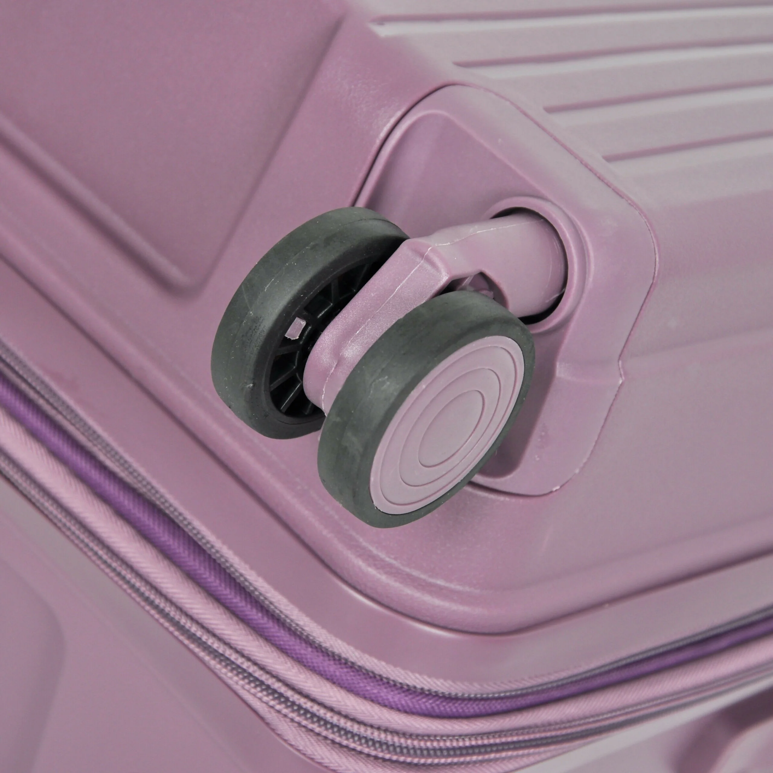 3-Piece Hardshell Luggage Set with Spinner Wheels - Image 8