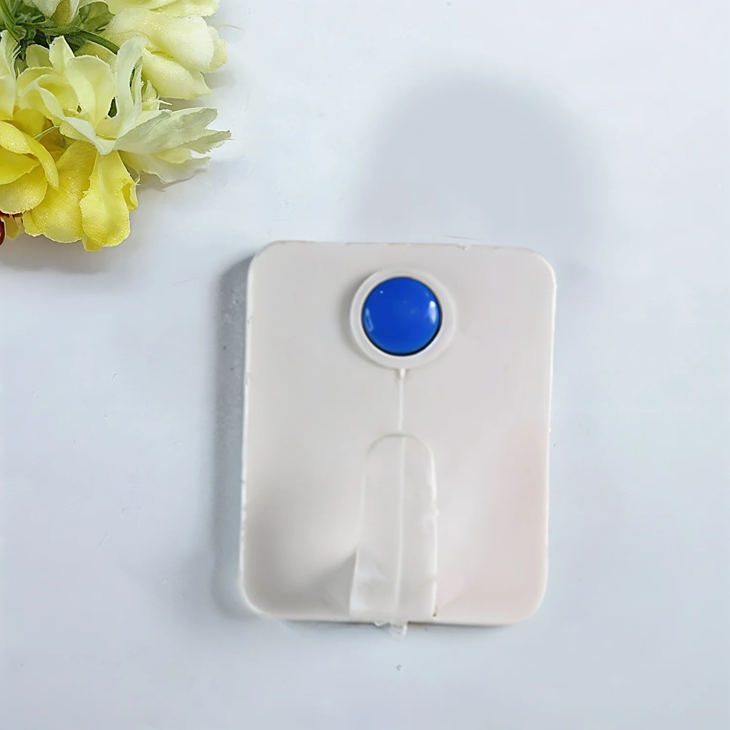 3-Piece Self-Adhesive Wall Hooks Set - Image 3