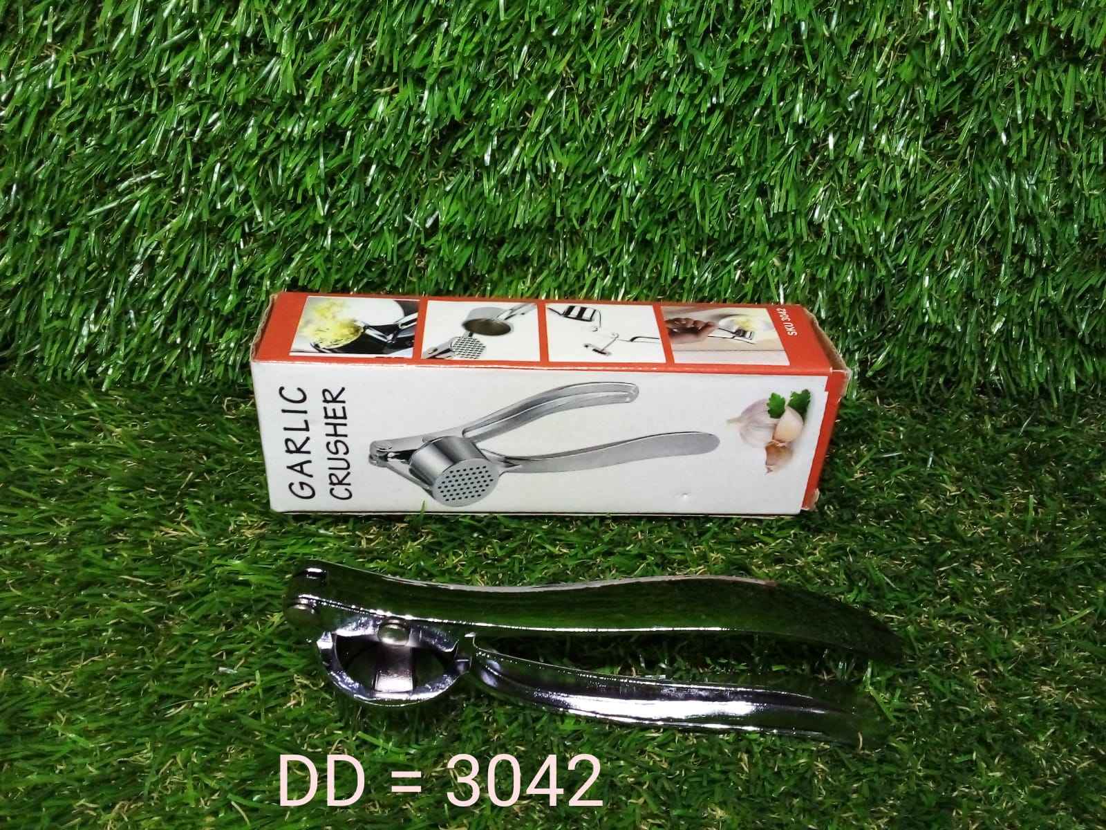 Stainless Steel Garlic Press Crusher ,Crusher ,Squeezer ,Masher ,and Lemon Juicer - Image 10