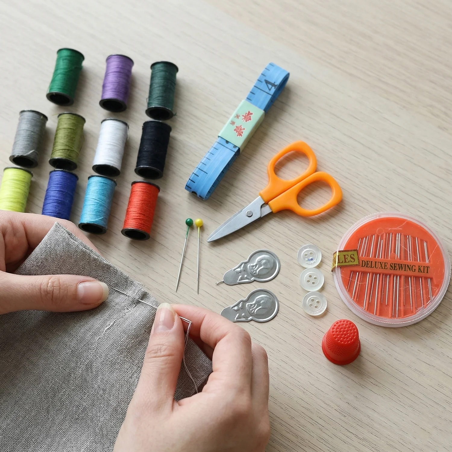 33 Pc Mini Sewing Kit with Zipper Case Portable Stitching Kit - Image 4