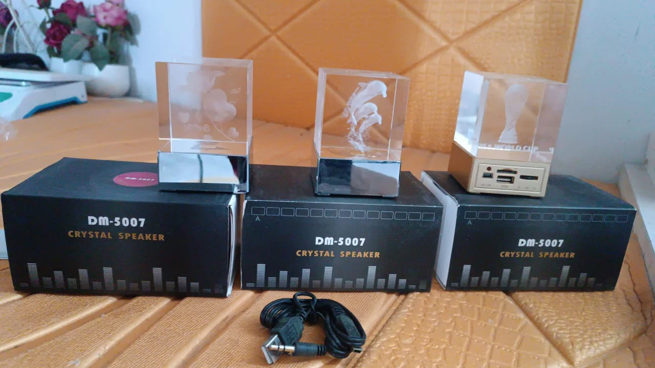 3D Mix Design LED Light Base With Speaker (1 Pc / B Grade) - Image 9