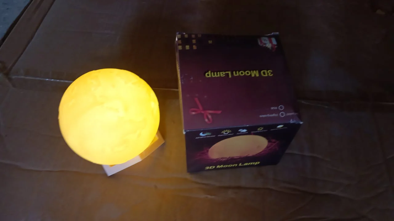 3D Moon Night Lamp with Stand (Color Box /  White & Yellow Light / 1 Pc) - Image 8