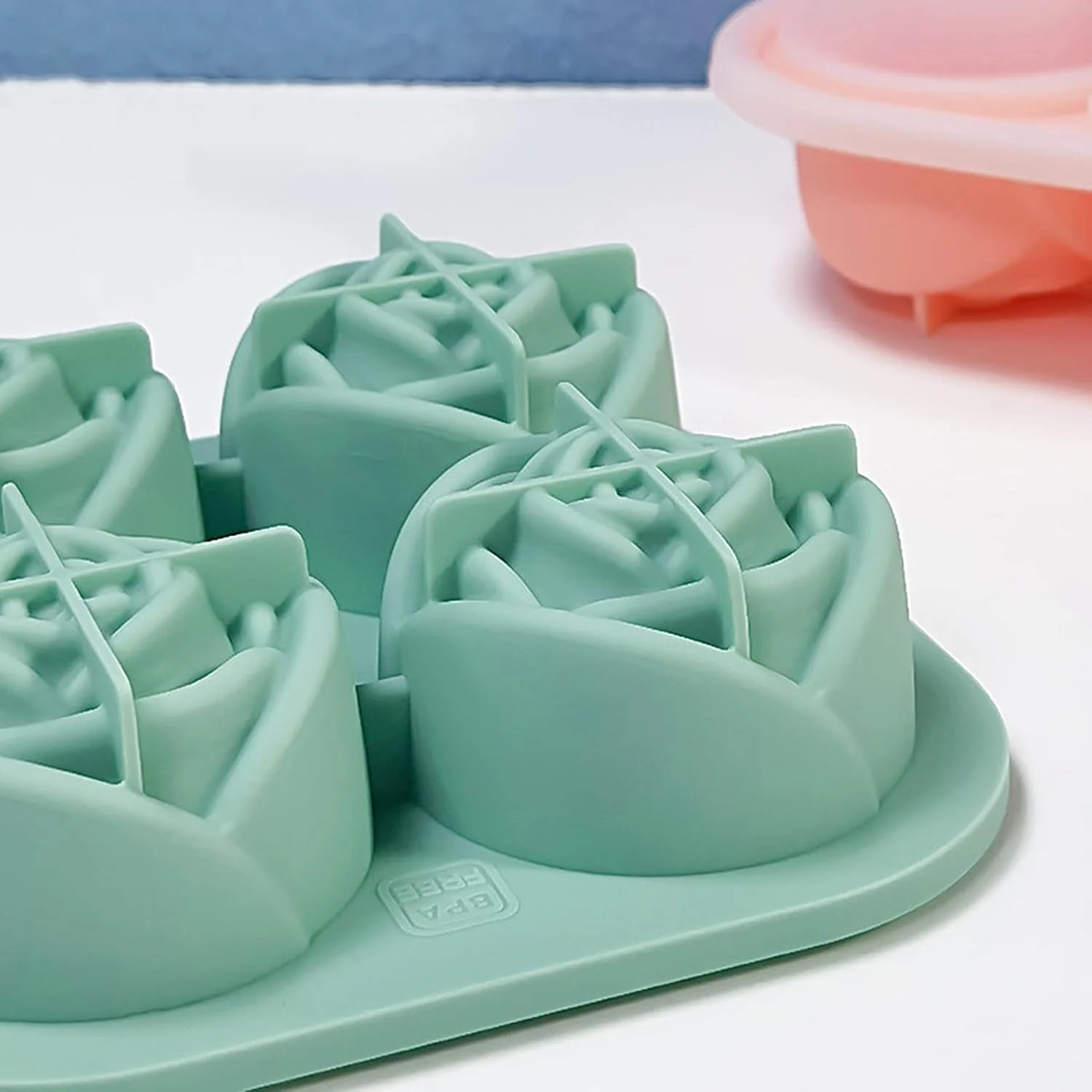 4-Grid Rose-Shape Ice Cube Tray Mold with Lid - Image 3