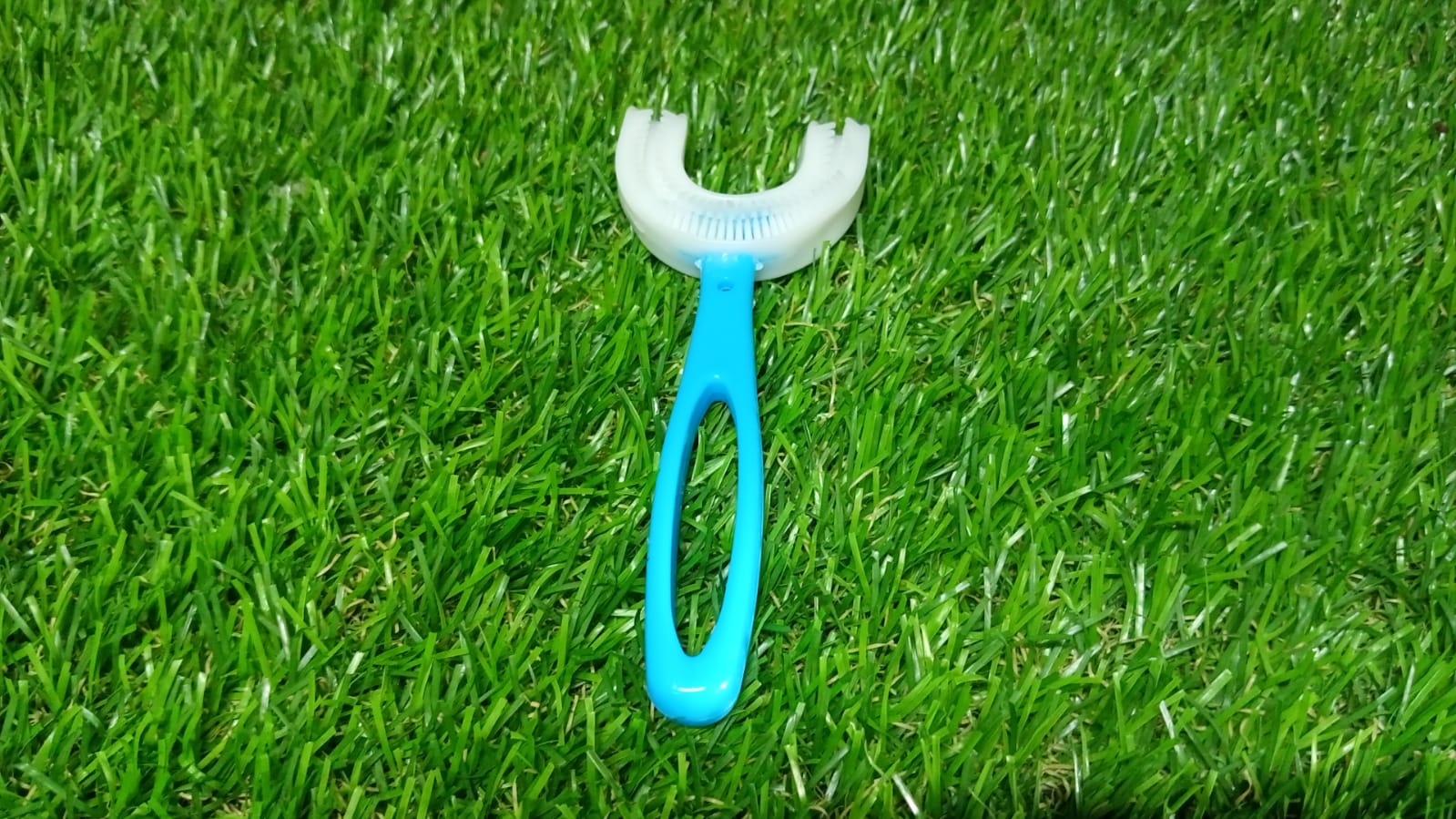 U-Shaped Toothbrush for Kids Manual Whitening Silicone Brush  2–6 Years - Image 8
