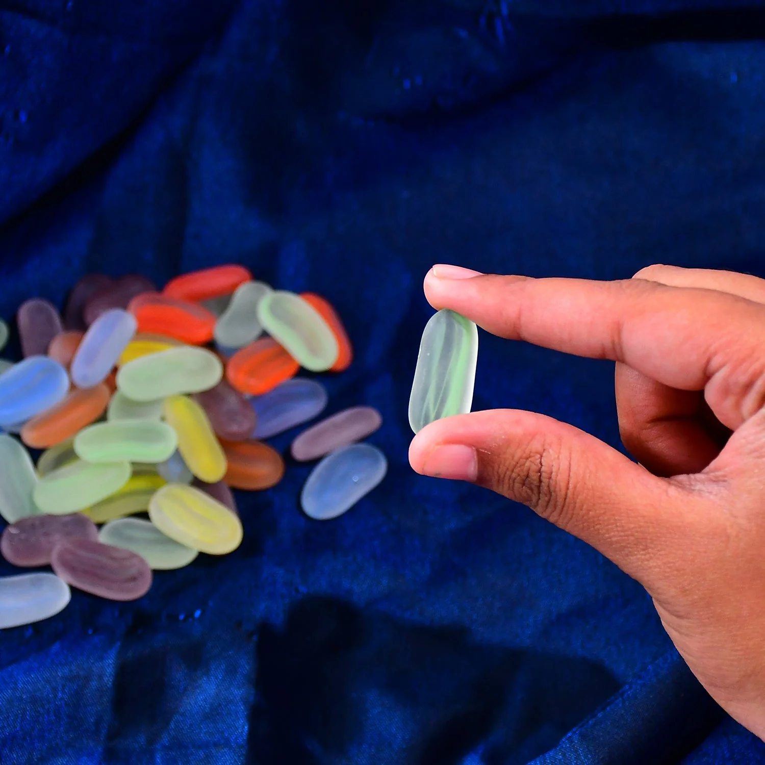 Glass Gem Stone, Flat Round Marbles Pebbles for Vase Fillers, Attractive pebbles for Aquarium Fish Tank. - Image 6