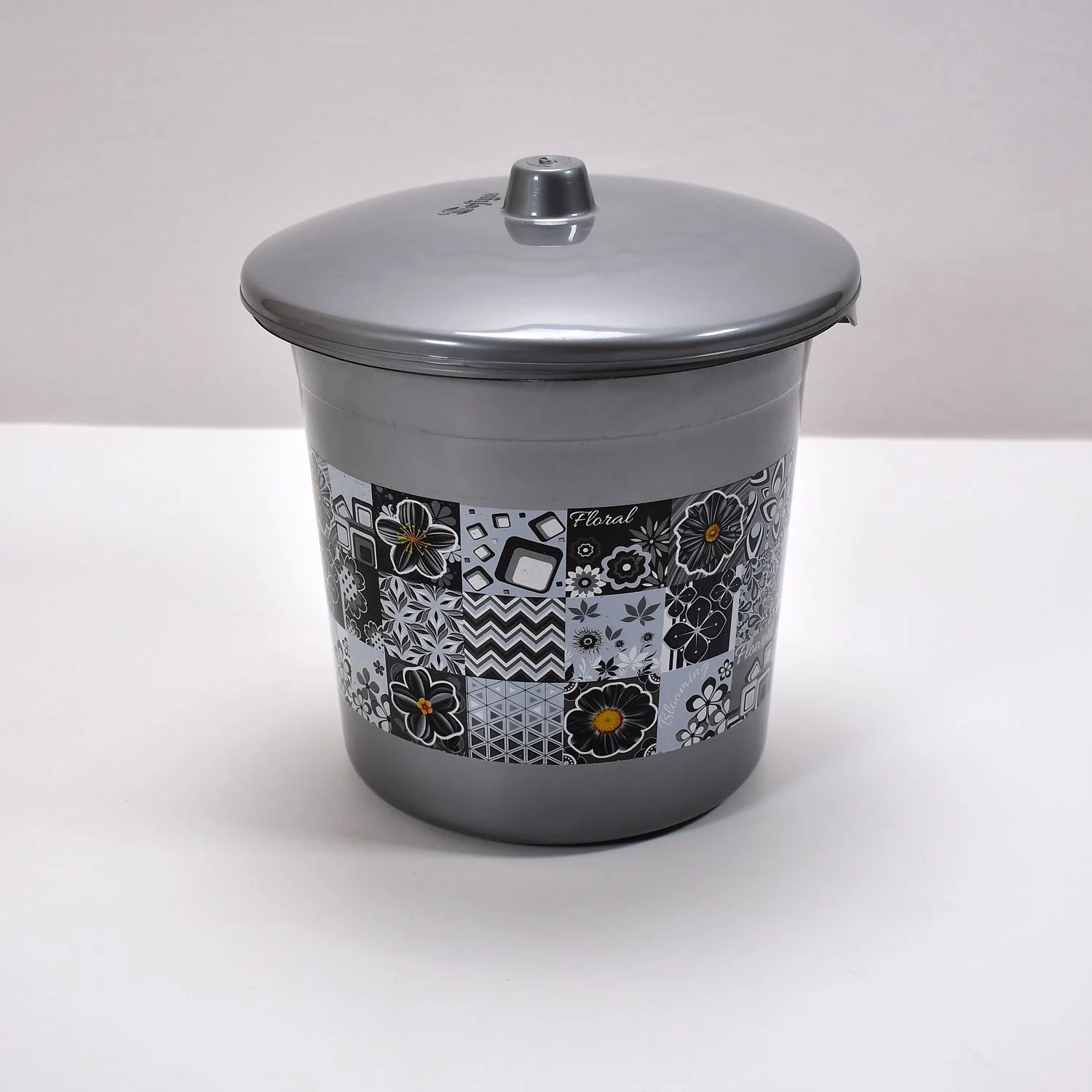 Large Capacity Plastic Bathroom Set of 7 Pc - Image 7