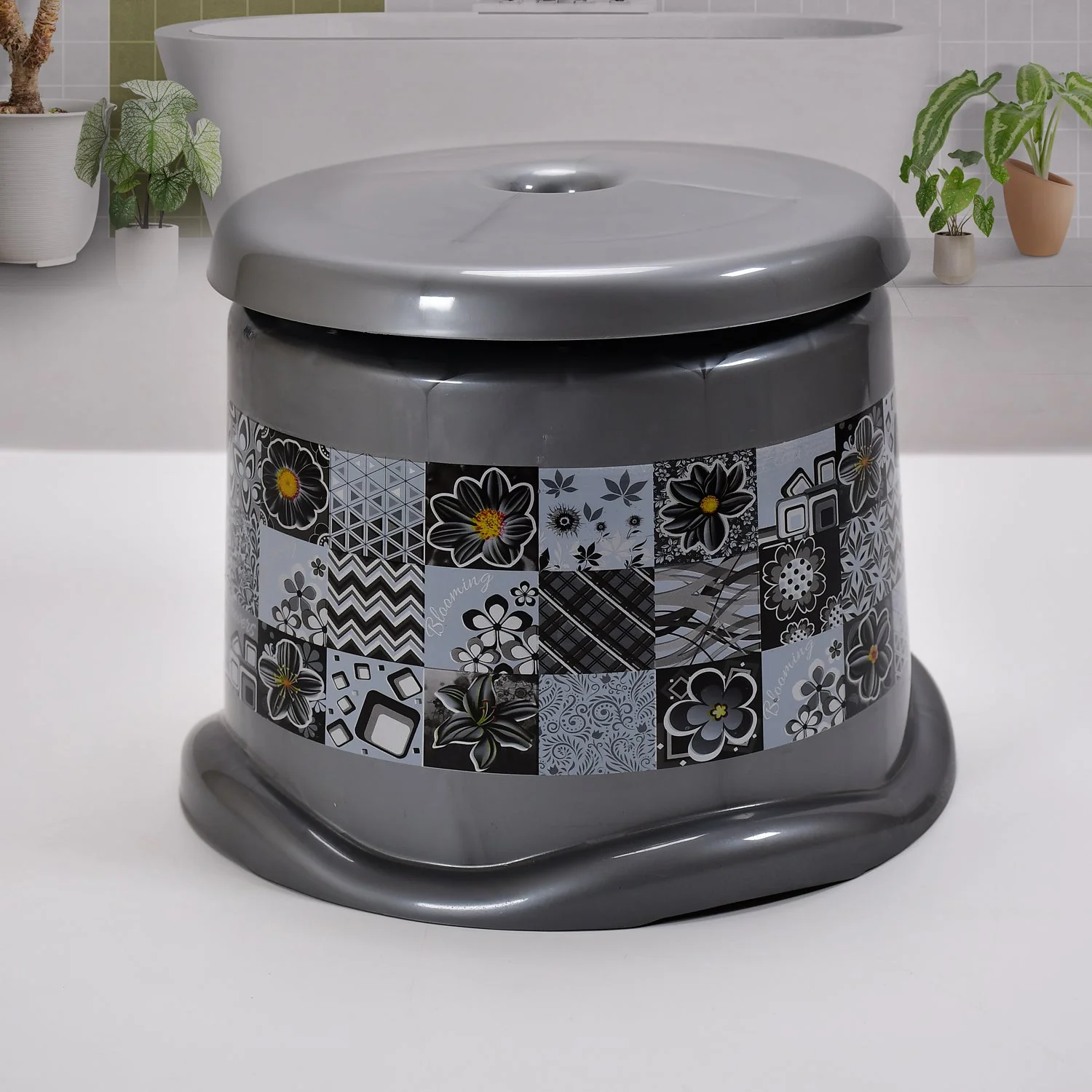 Large Capacity Plastic Bathroom Set of 7 Pc - Image 8