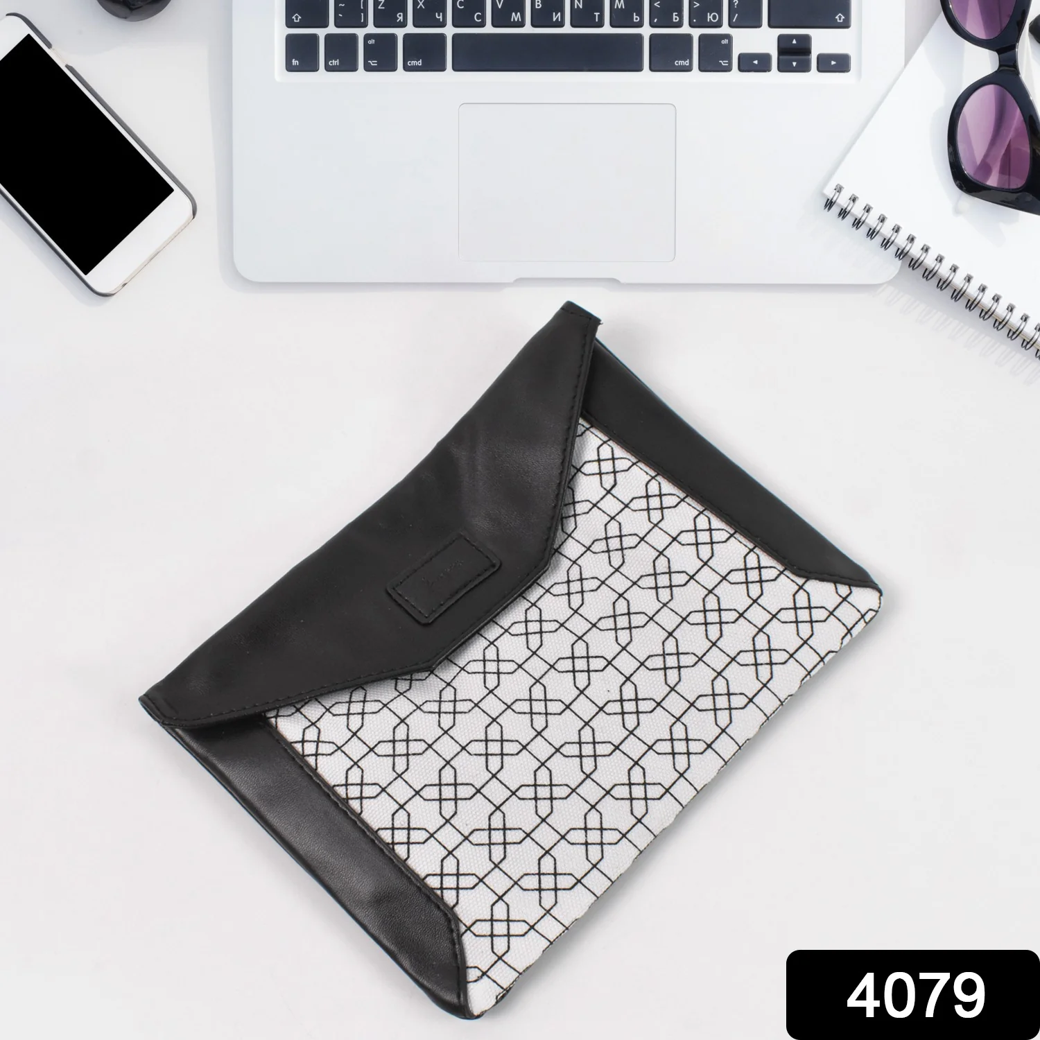 Multipurpose Pouch With Magnetic Lock(1 Pc / 19×14 Cm) - Image 2