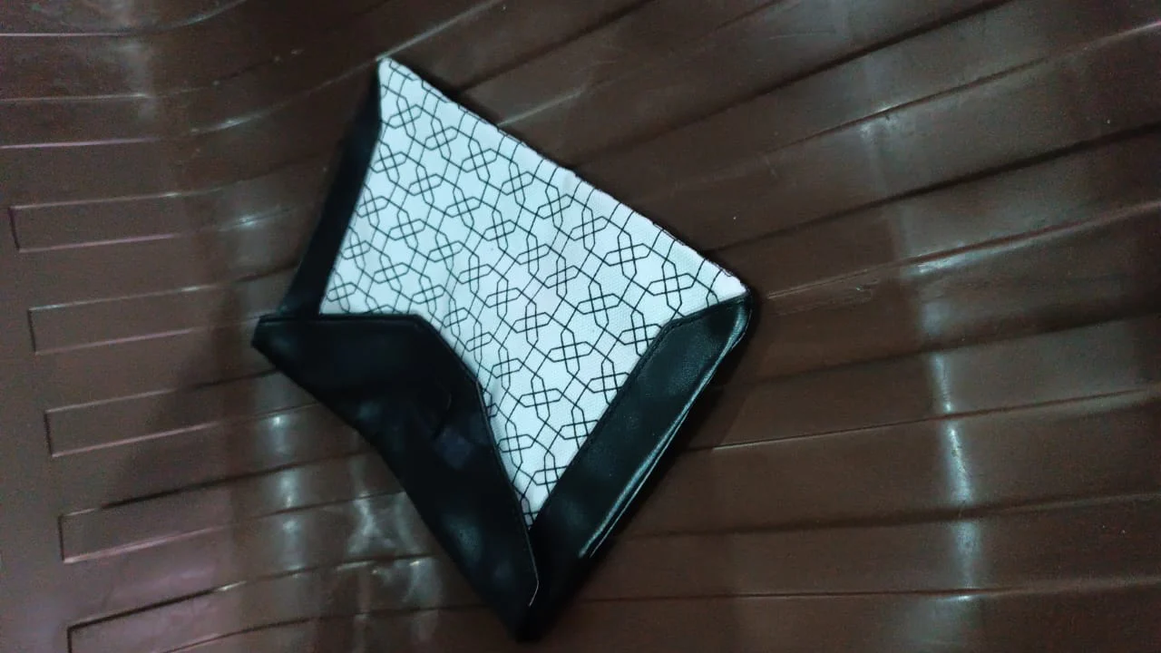 Multipurpose Pouch With Magnetic Lock(1 Pc / 19×14 Cm) - Image 9