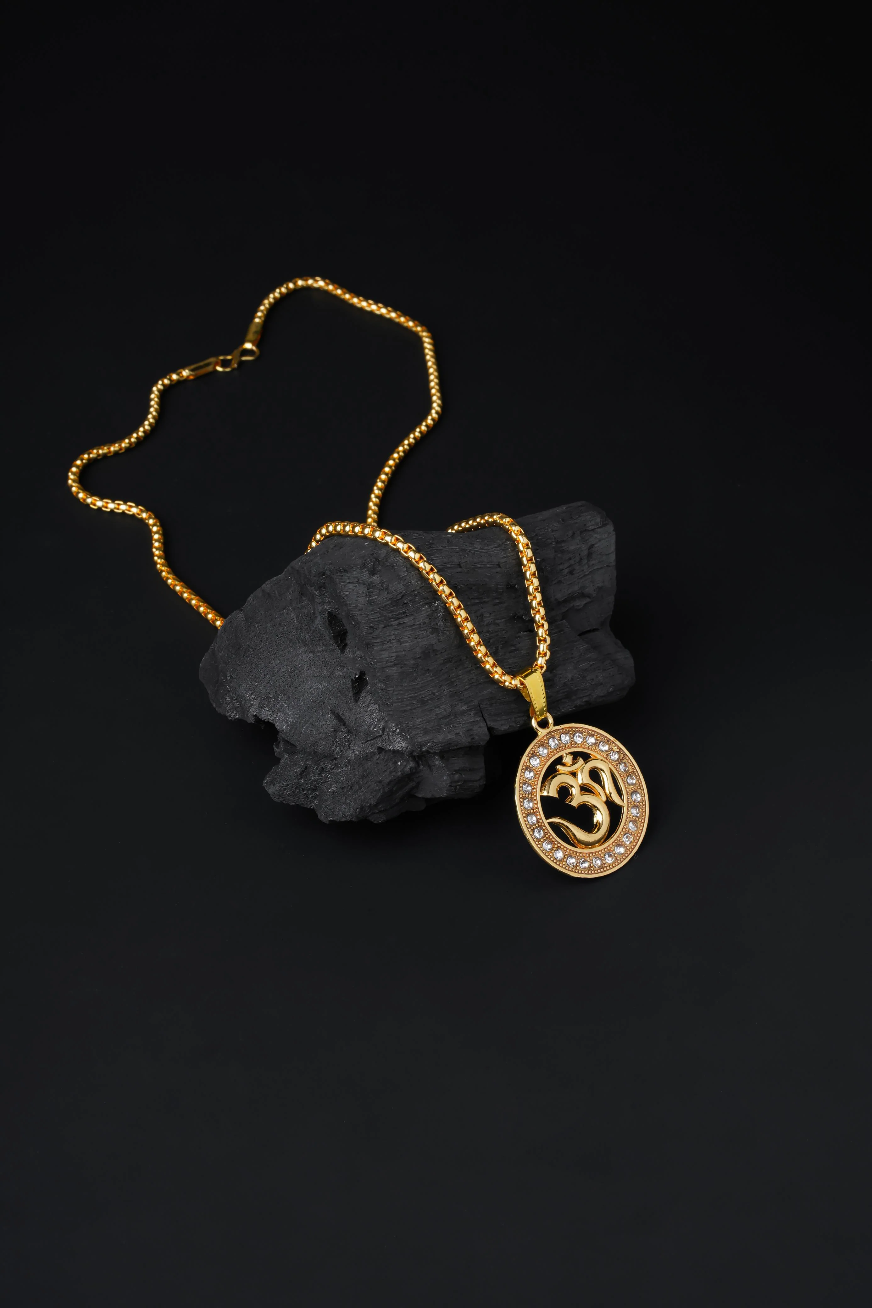Om Diamond Pendant Gold Plated Gold-plated Brass - Image 2