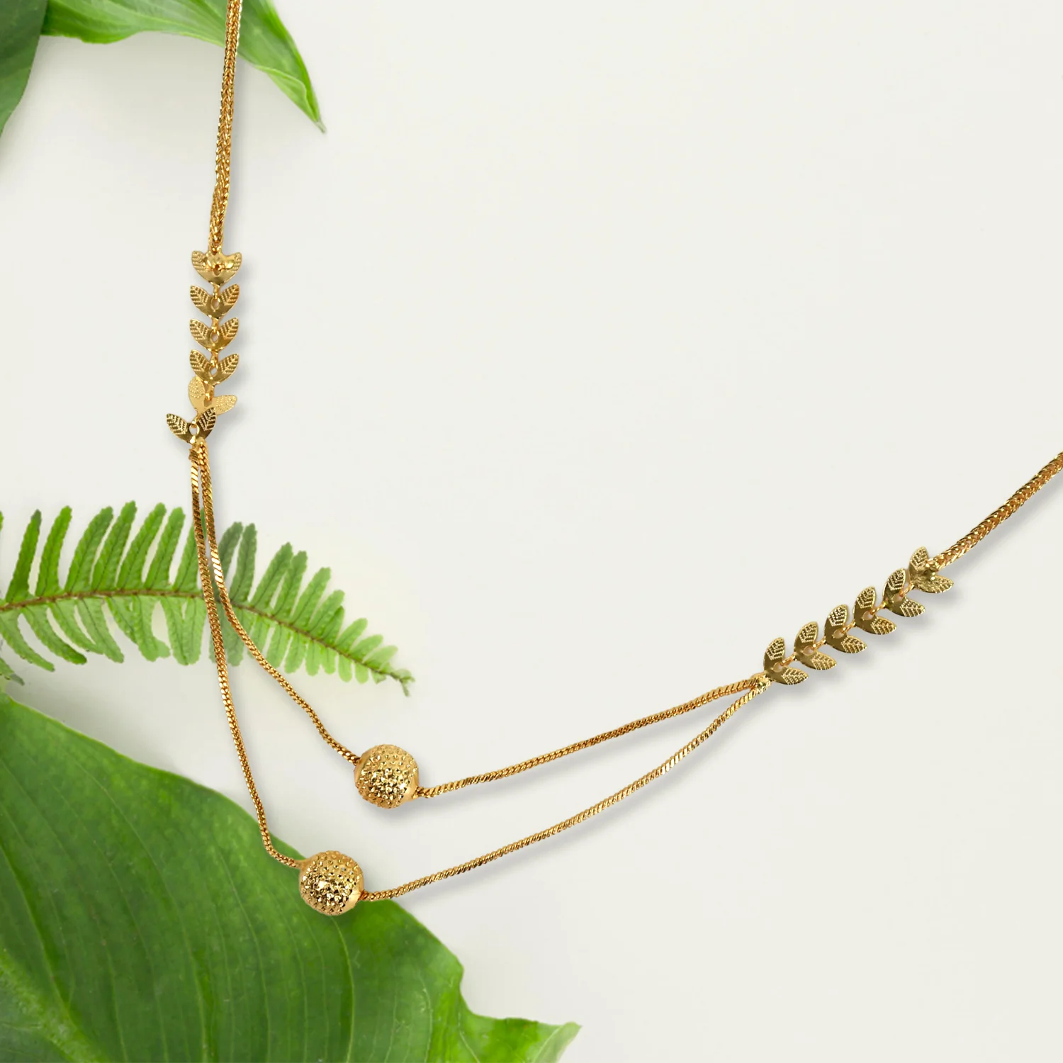 Charming Women's Necklace for Everyday Elegance - Image 2