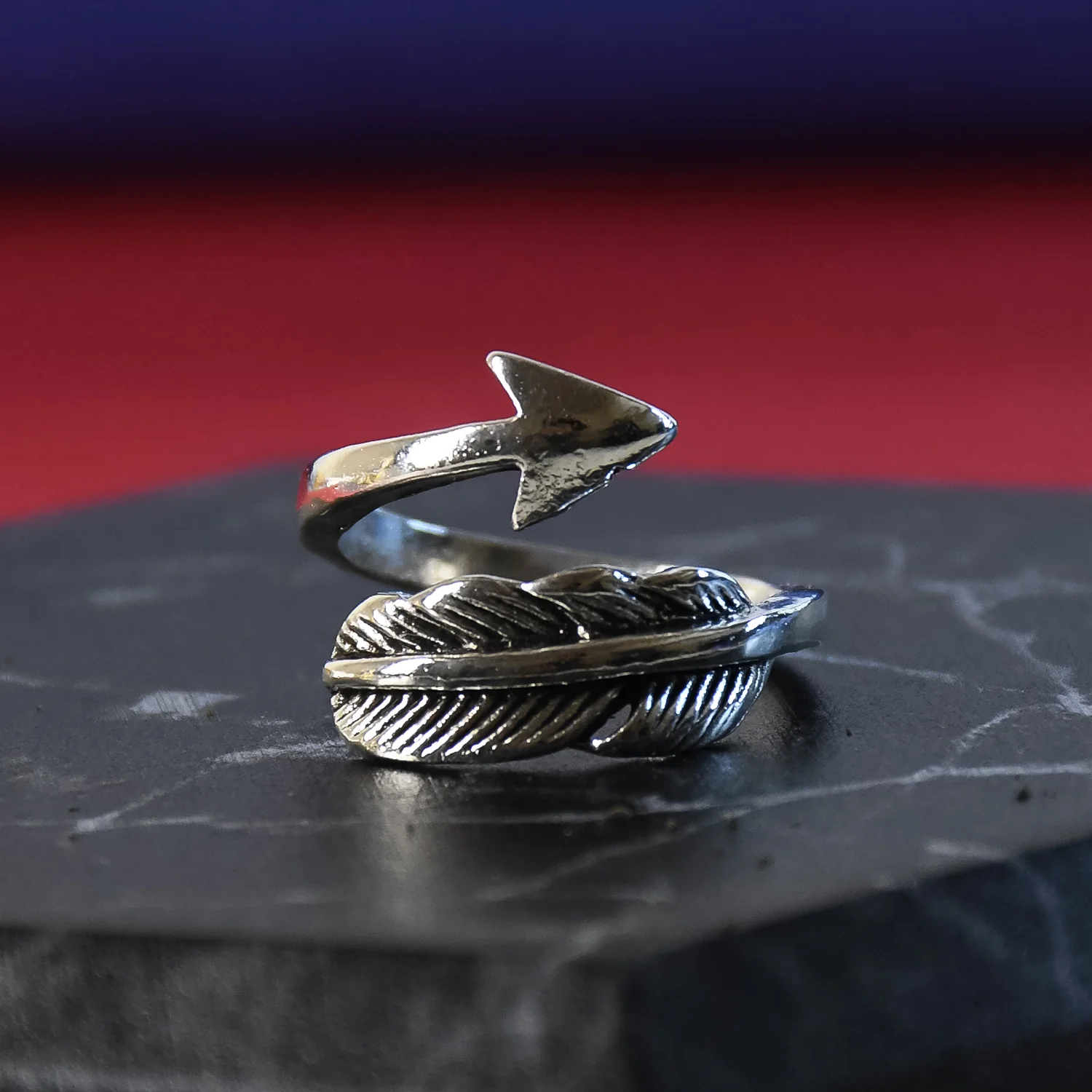 Fashionable Adjustable Arrow With Feather Ring - Image 4