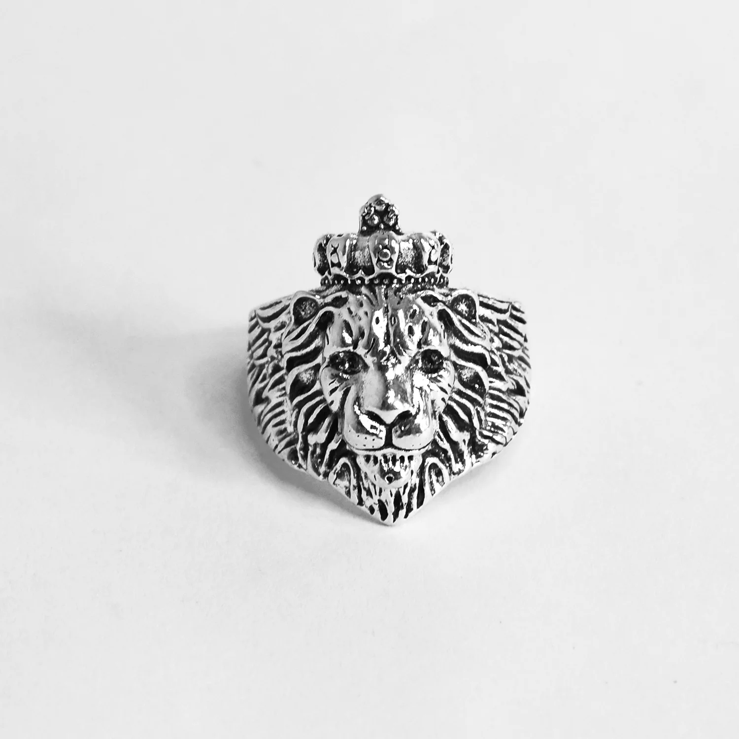 Majestic Silver color King Lion Ring - Image 4