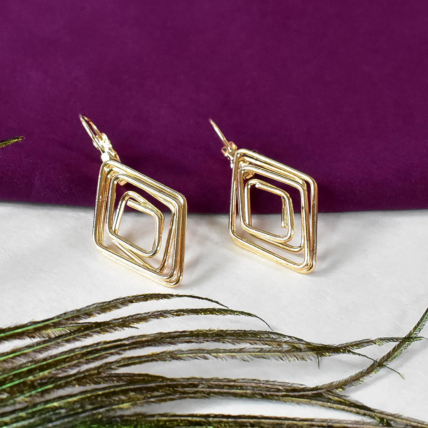 Diamound Shape Gold Plated Modern Design Earrings - Image 4