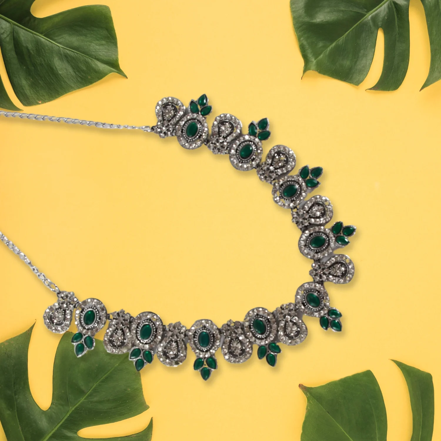 Timeless Green Necklace Set - Image 3