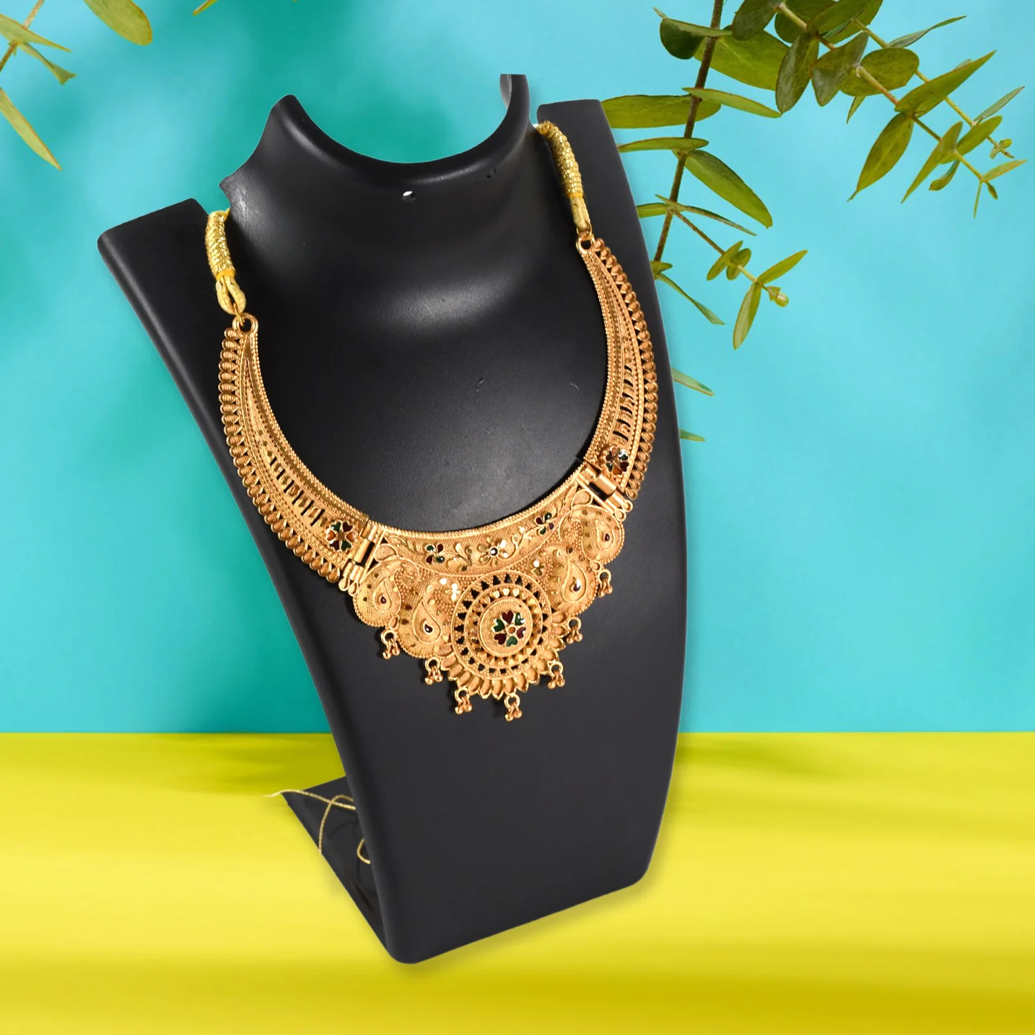 Classic Gold-Plated Necklace Set - Image 3