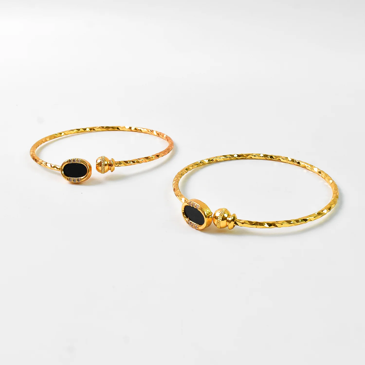 Timeless Golden Bangles (1 Pair) - Image 3