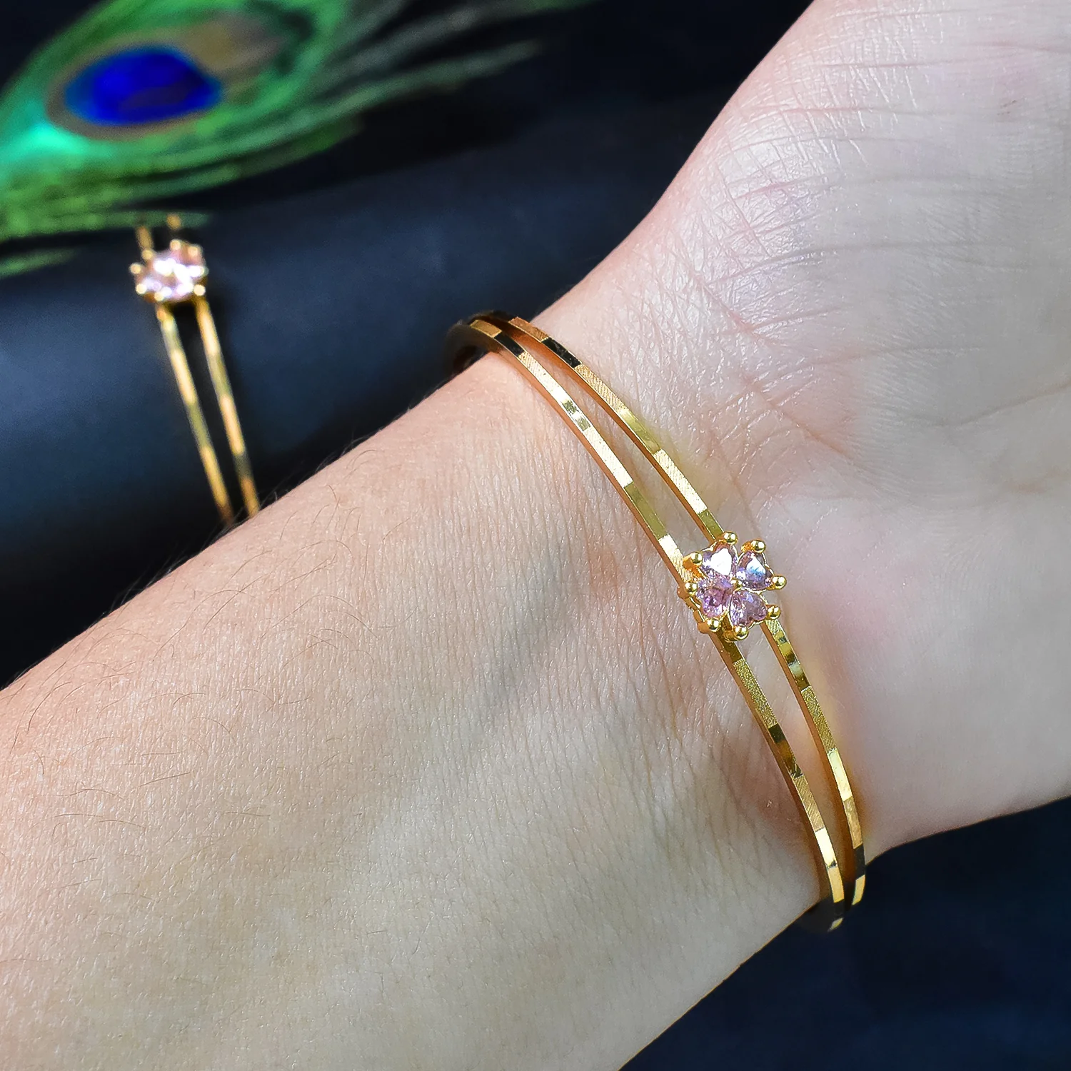 Stylish Golden Bangles (1 Pair) - Image 4